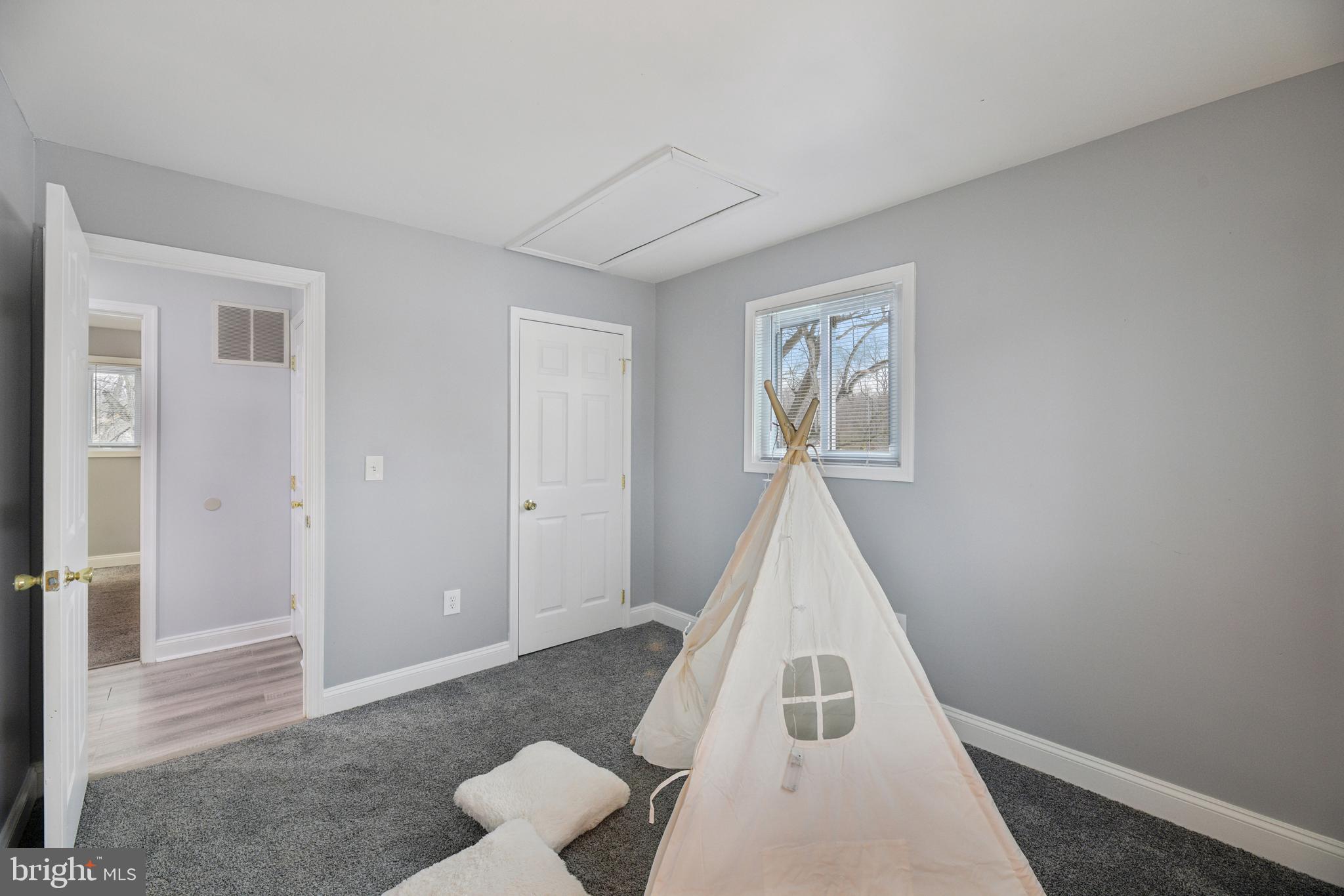 RIVA FARMS - Residential