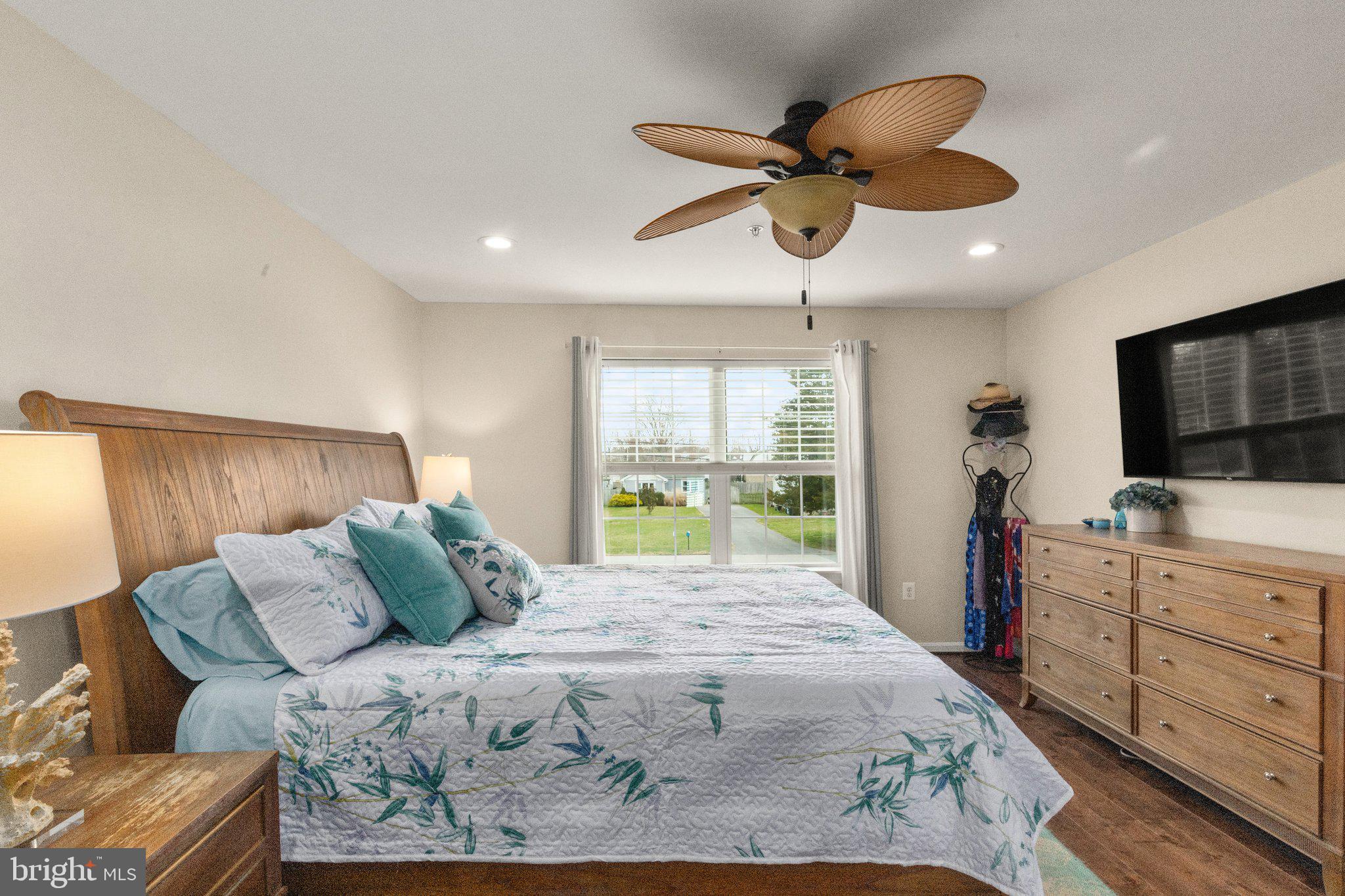 OLIVER BEACH - Residential