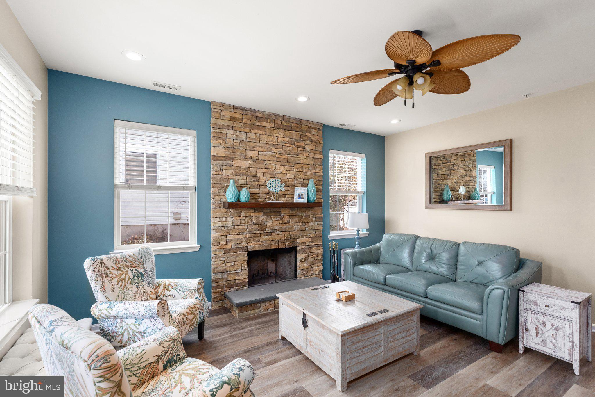 OLIVER BEACH - Residential