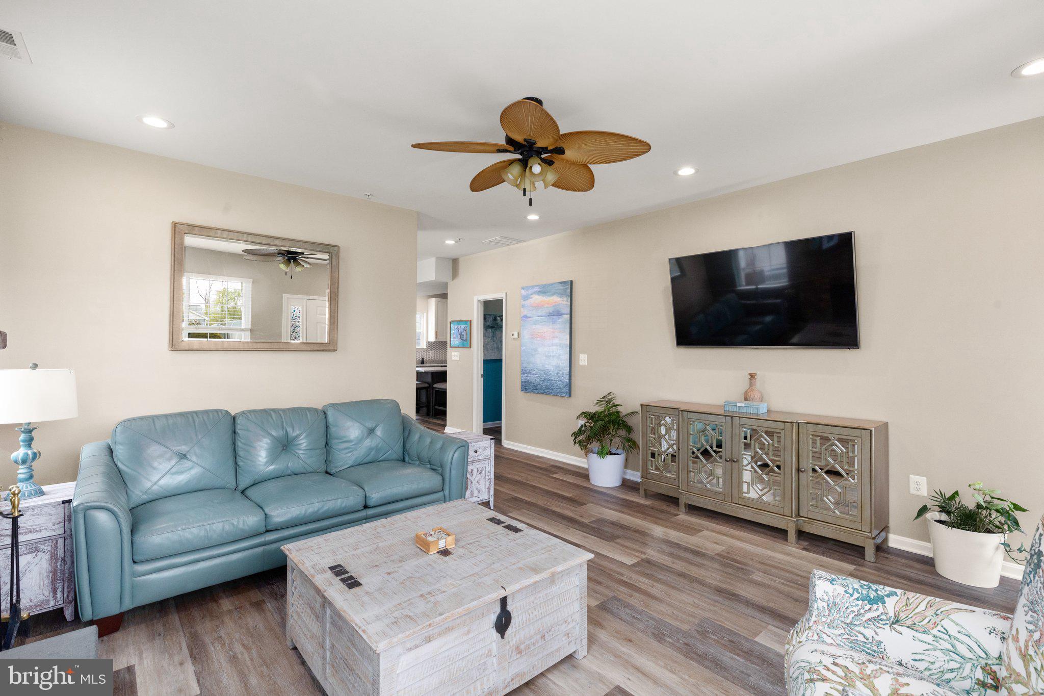 OLIVER BEACH - Residential