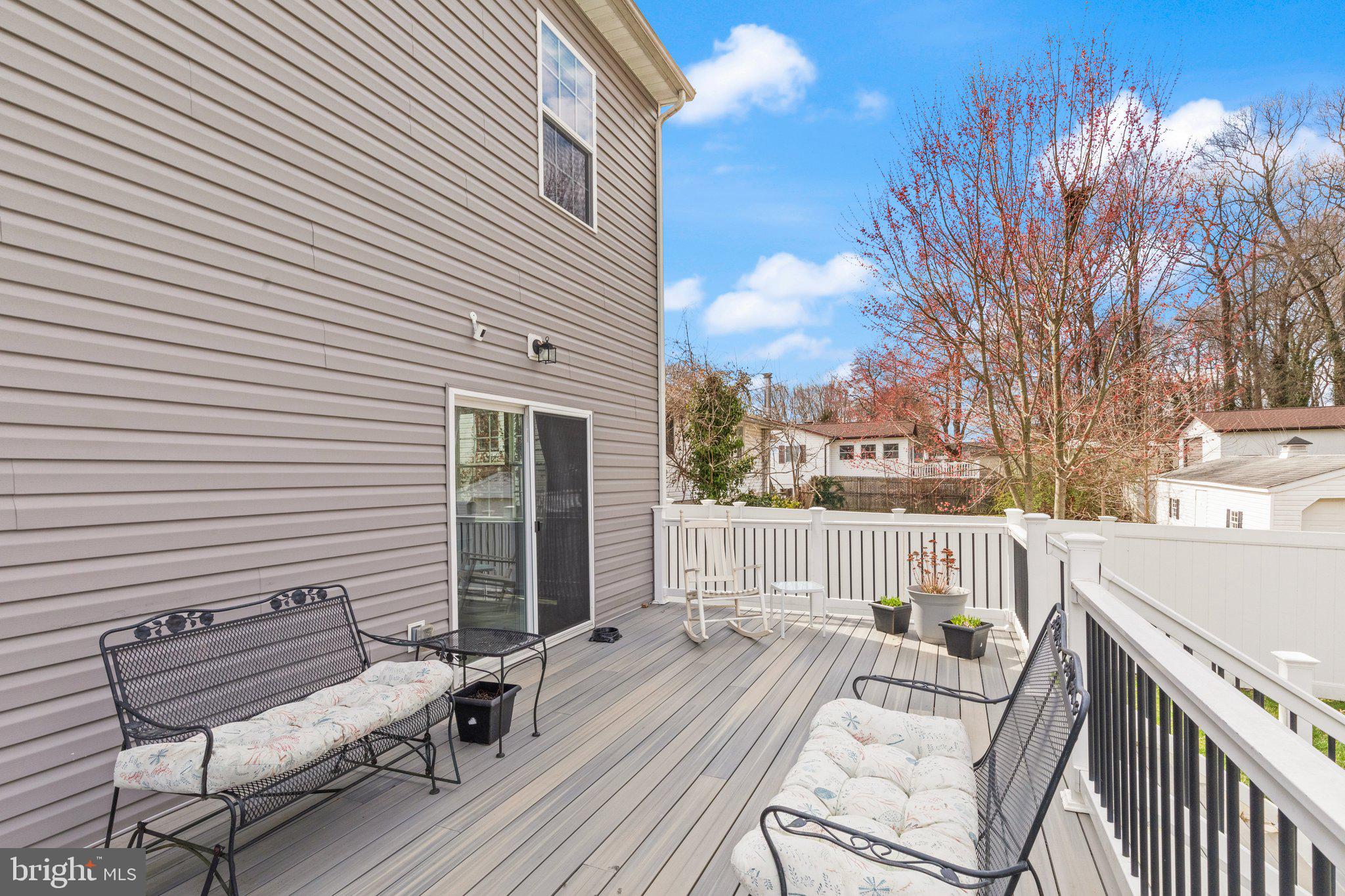 OLIVER BEACH - Residential