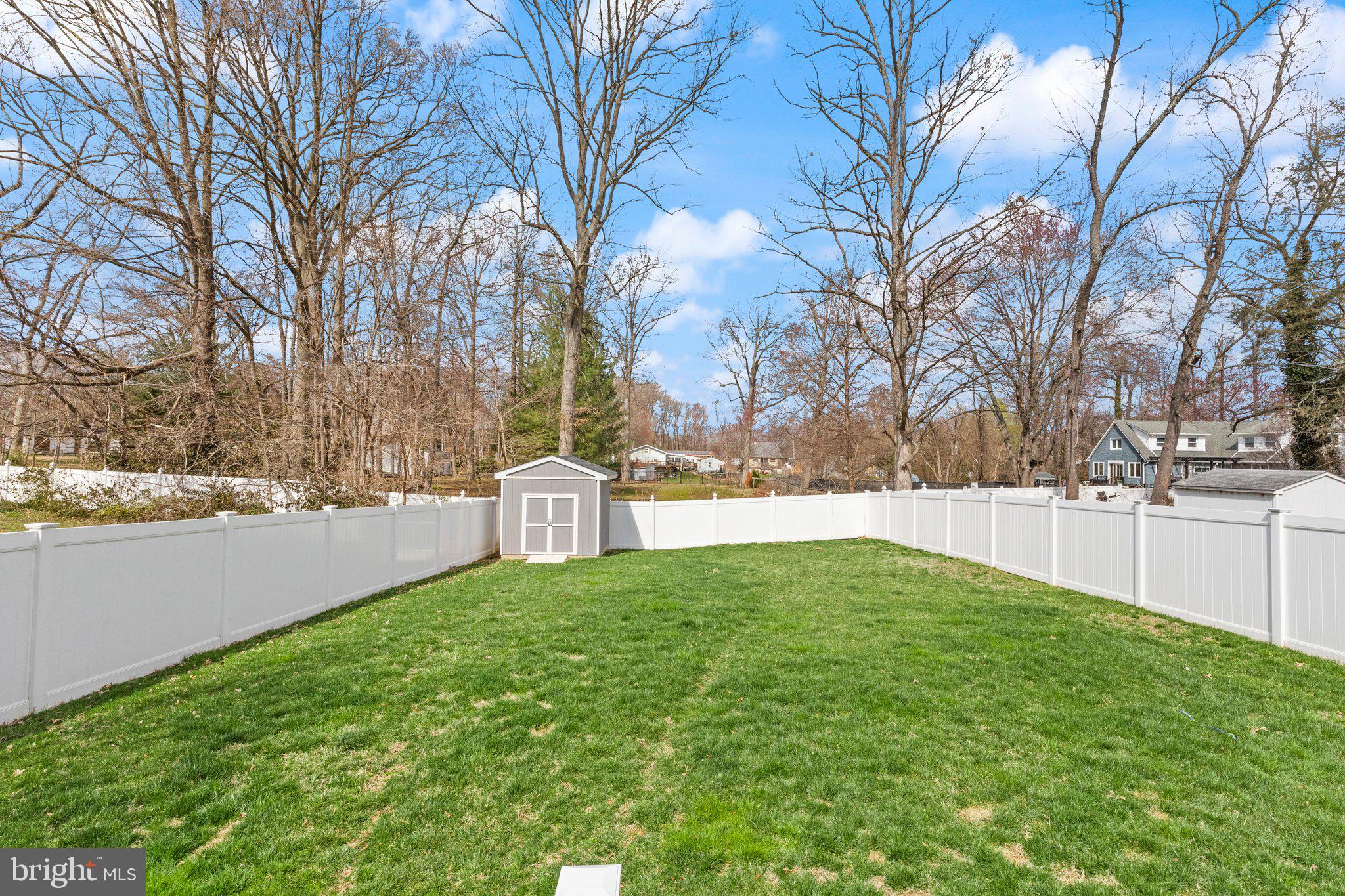 OLIVER BEACH - Residential