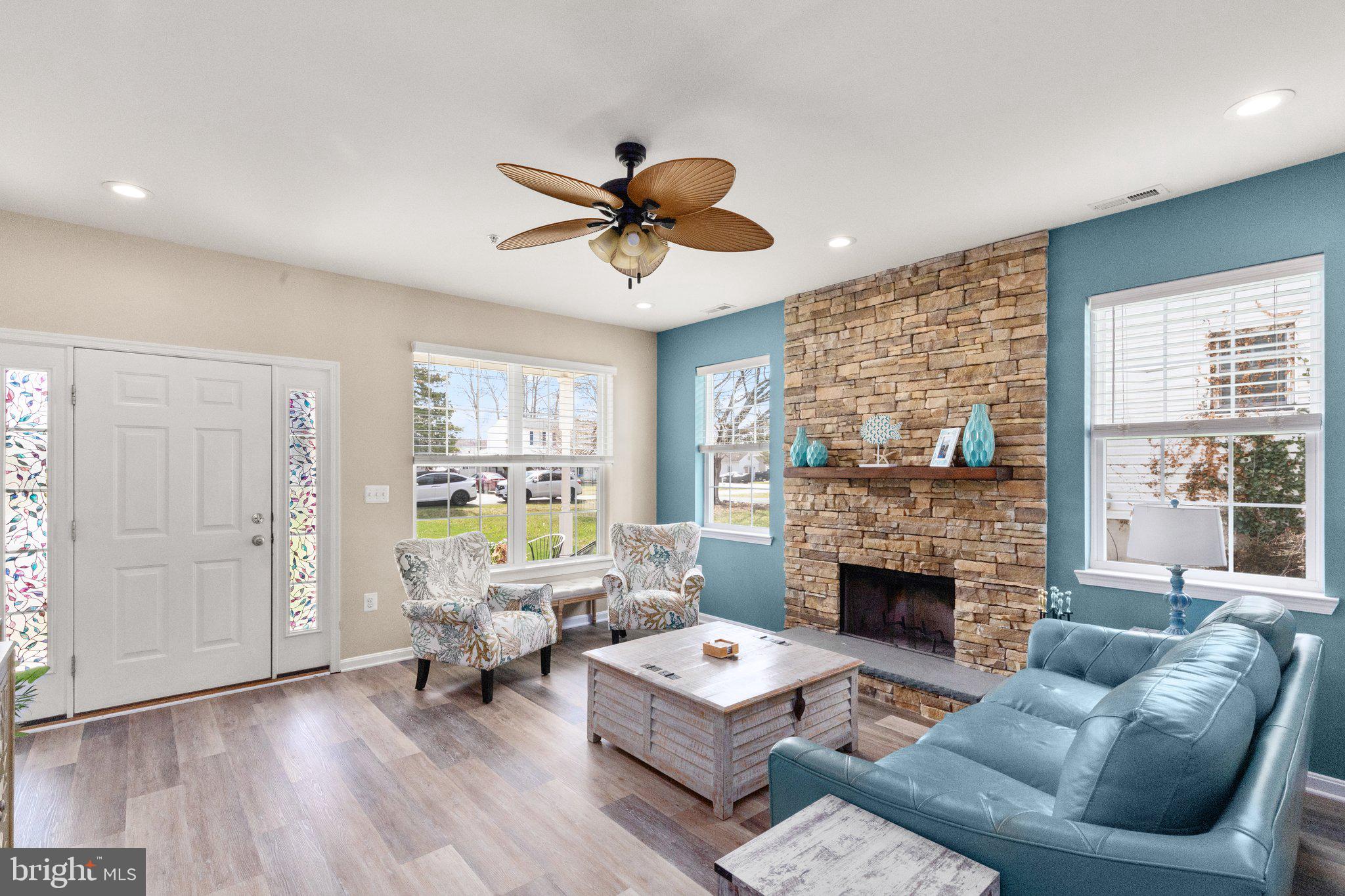 OLIVER BEACH - Residential