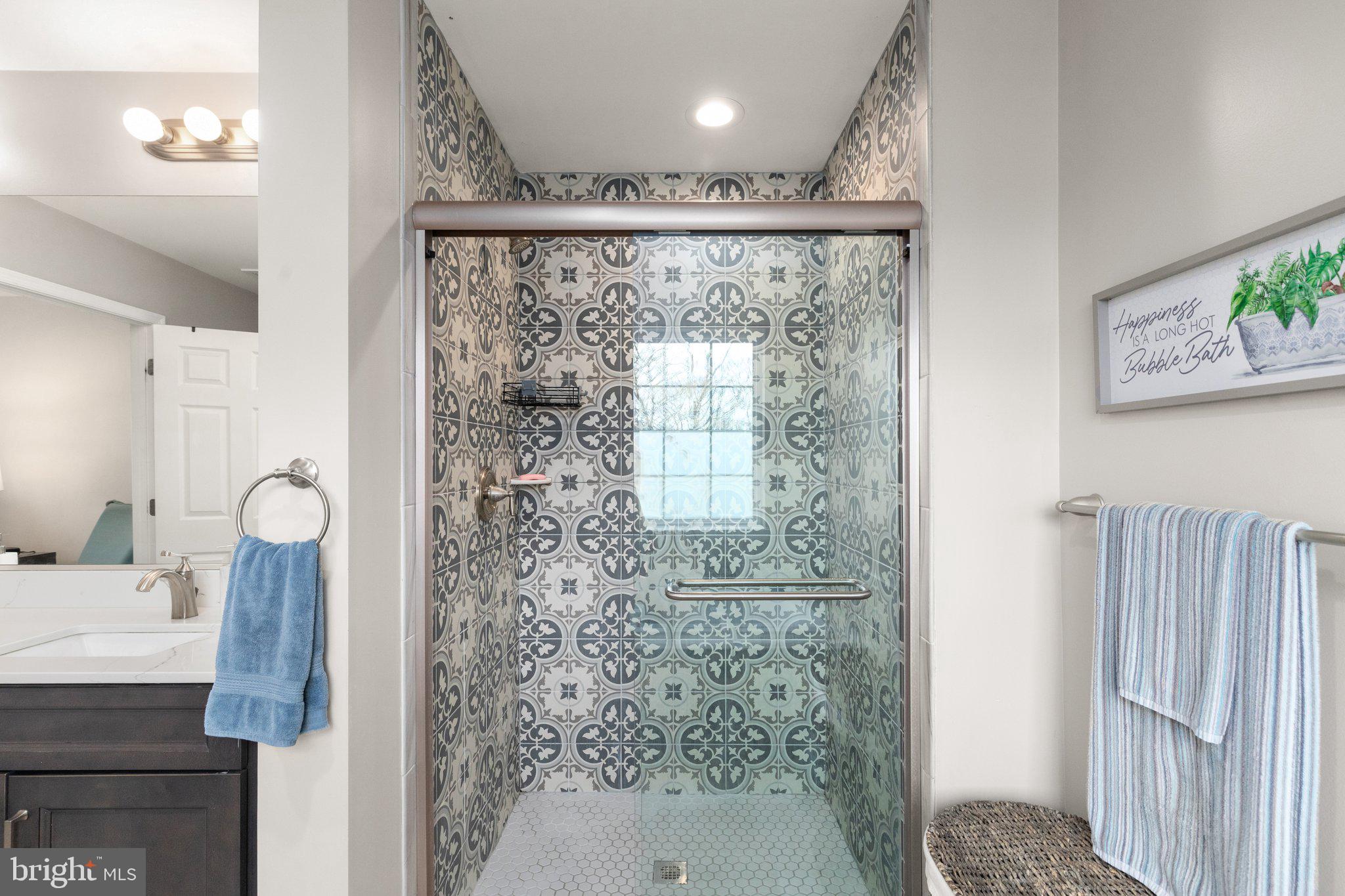 OLIVER BEACH - Residential