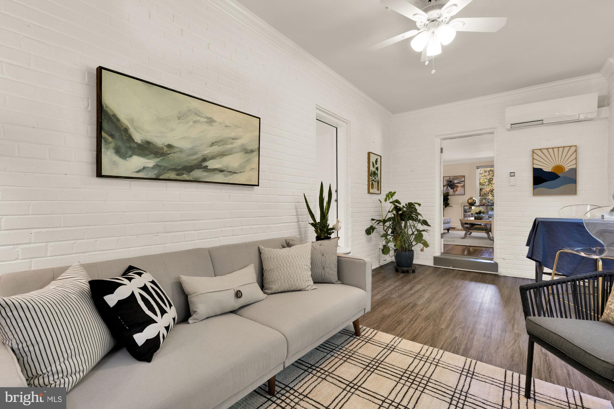 KENSINGTON - Residential Lease