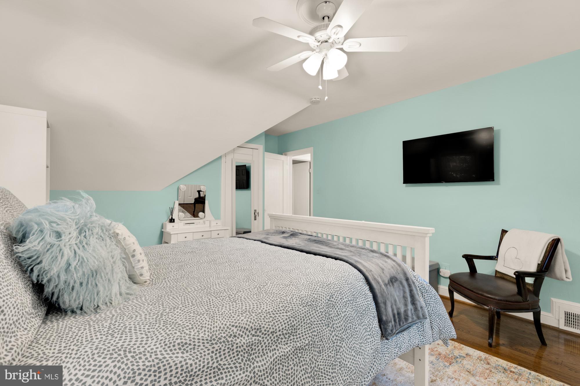 KENSINGTON - Residential Lease