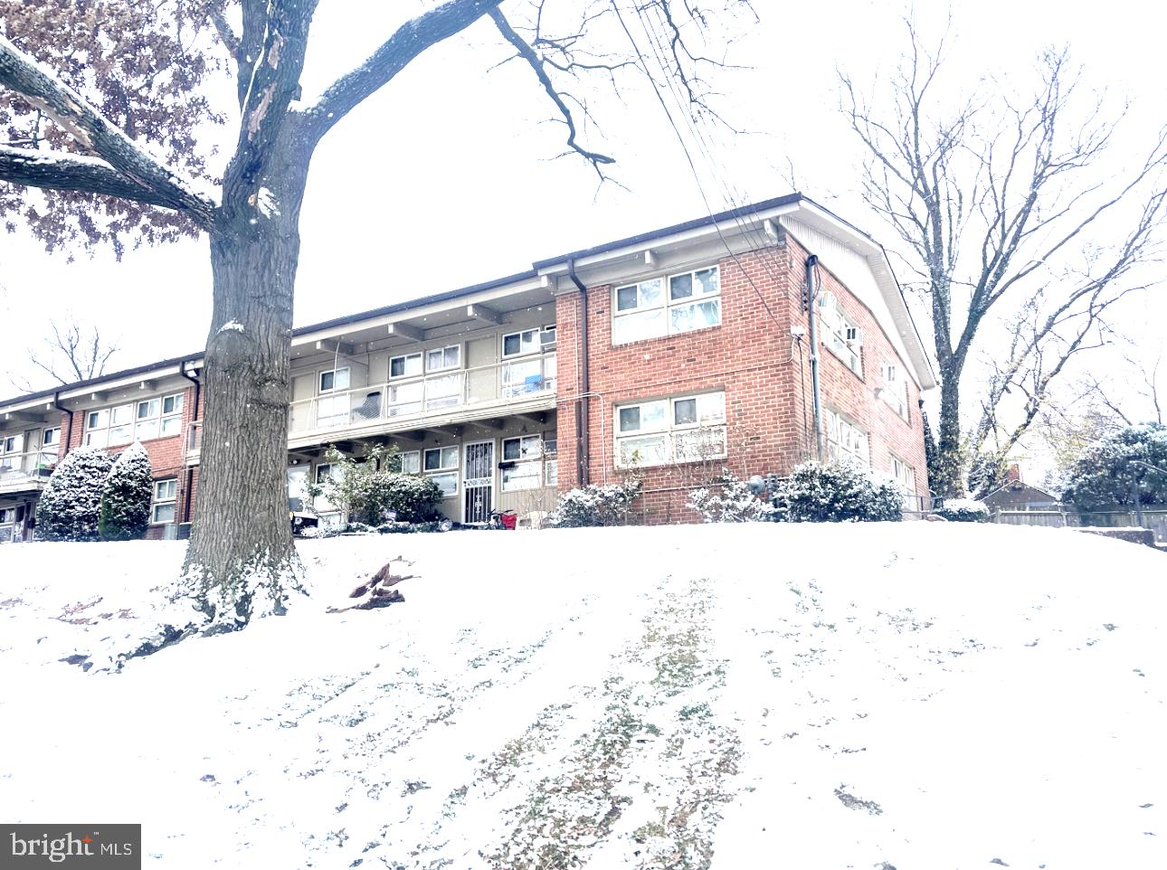 7402 18TH AVENUE 211 23