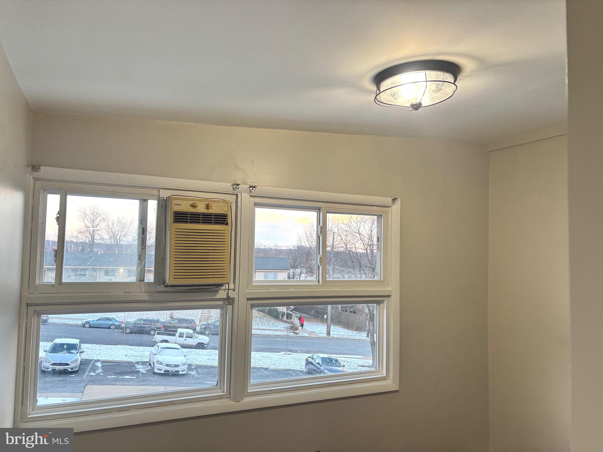 RIGGS HILL - Residential