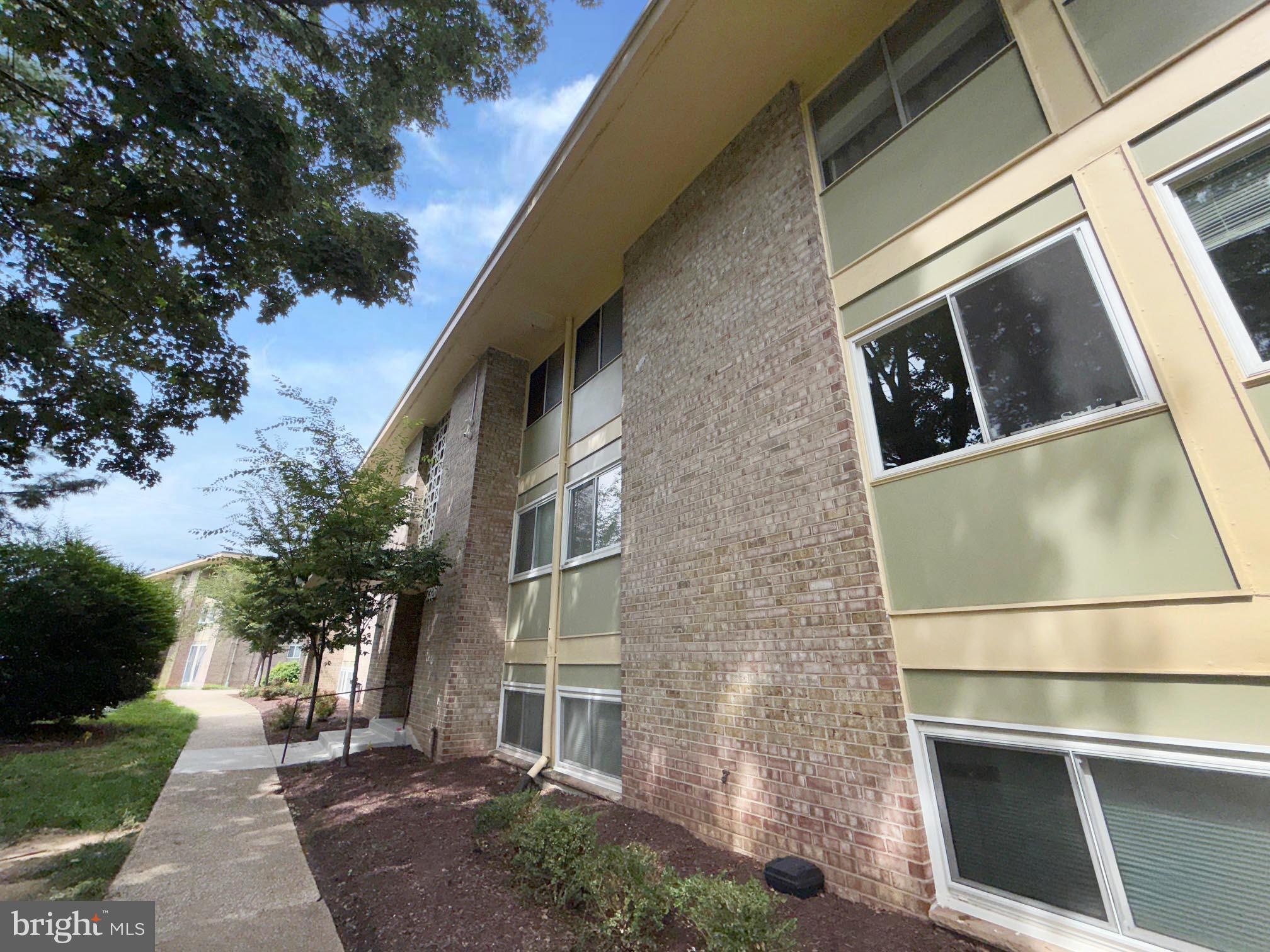 HOLLY HILL CONDOMINIUMS - Residential