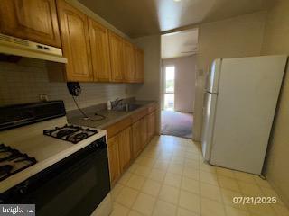 7326 DONNELL PLACE D