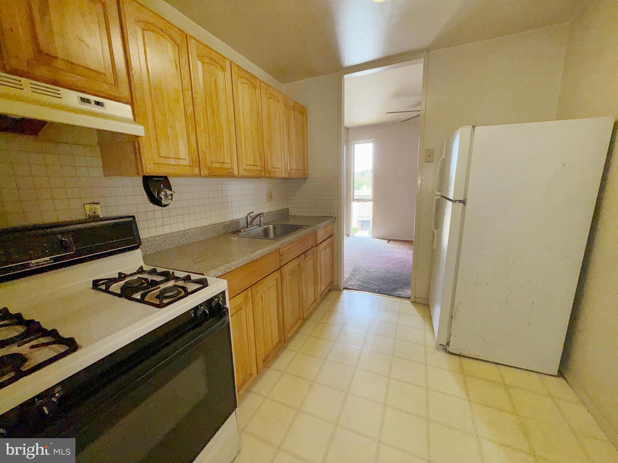 7326 DONNELL PLACE D