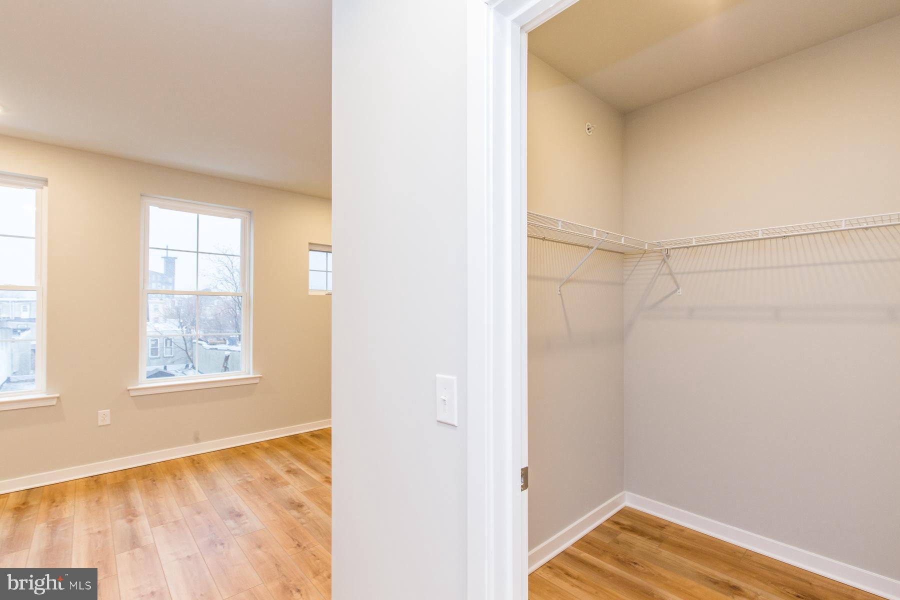 KENSINGTON - Residential Lease