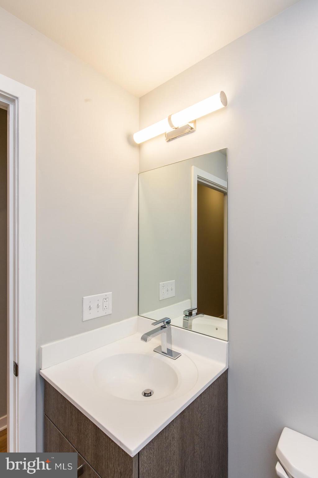 KENSINGTON - Residential Lease