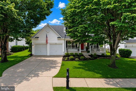 Photo of 718 Invermere Drive NE, LEESBURG, VA 20176 (MLS # VALO2134980)