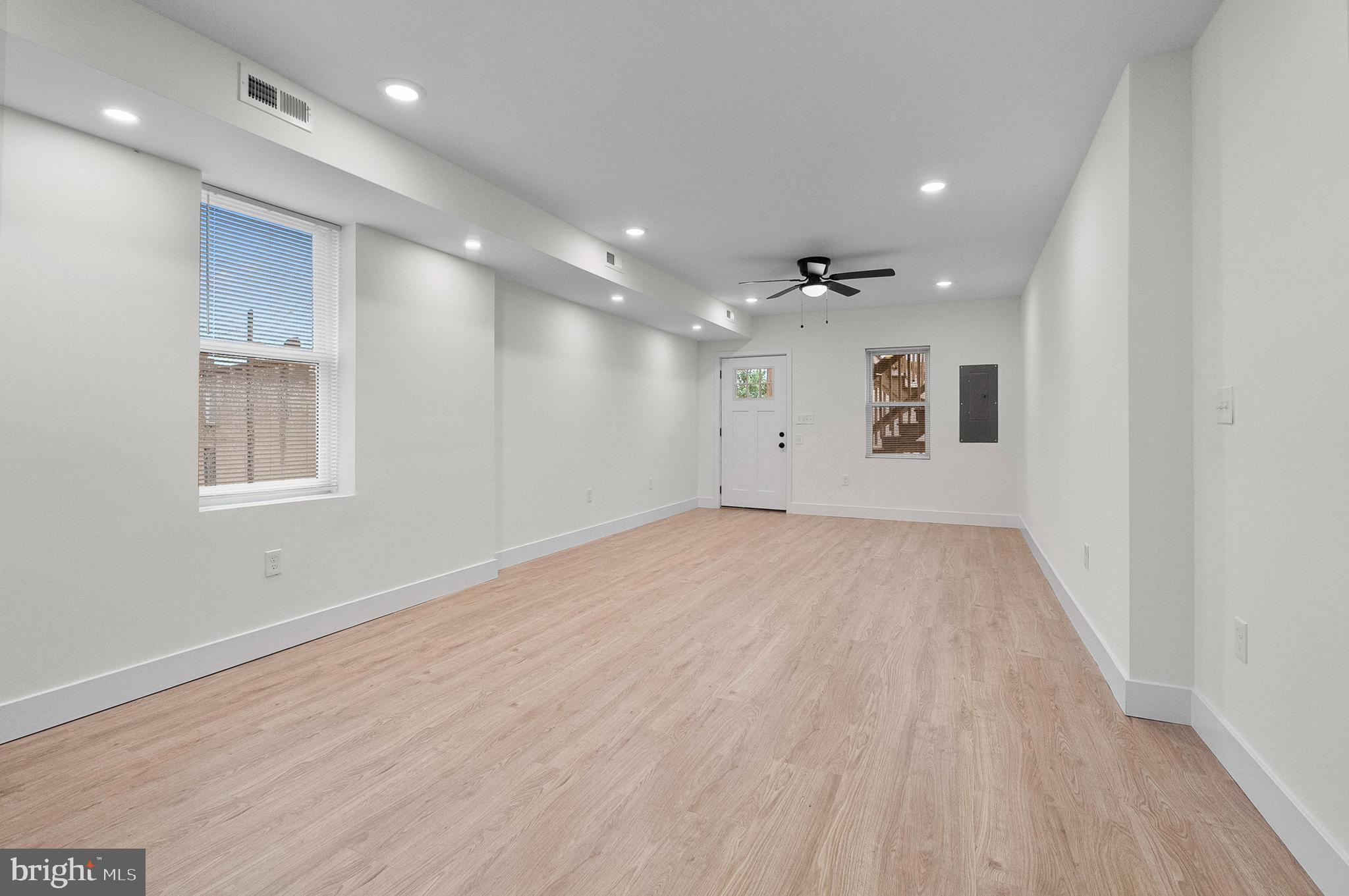 MIDDLE EAST - Residential Lease