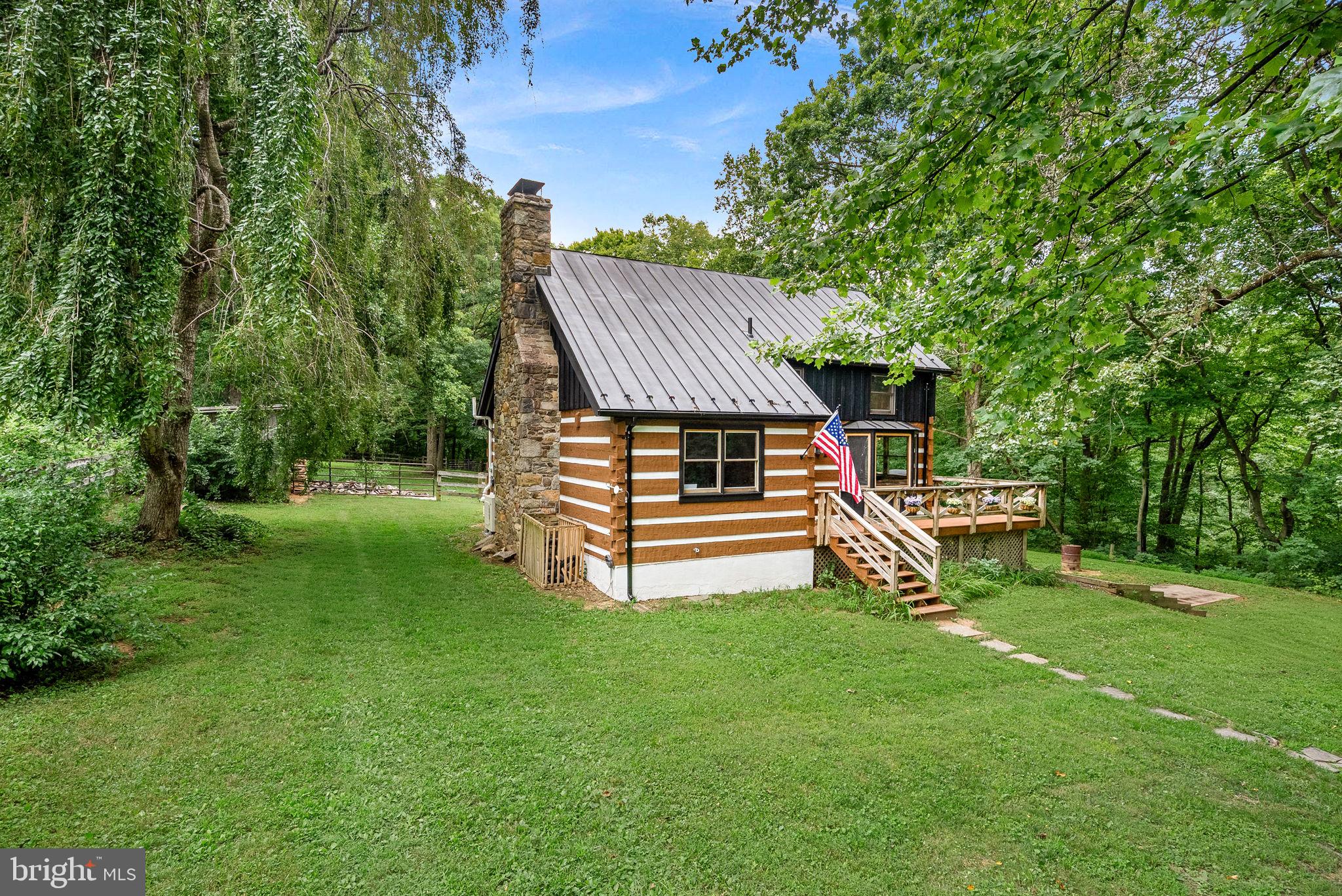 1263 FROGTOWN ROAD