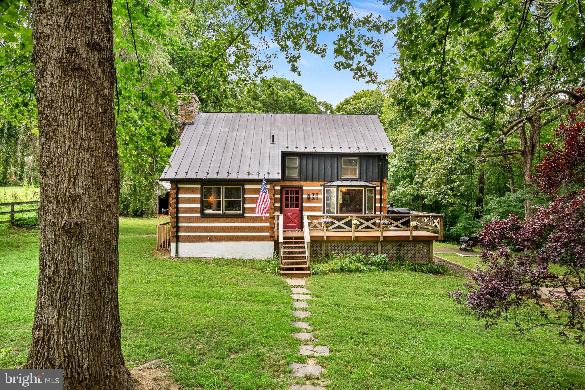 1263 FROGTOWN ROAD