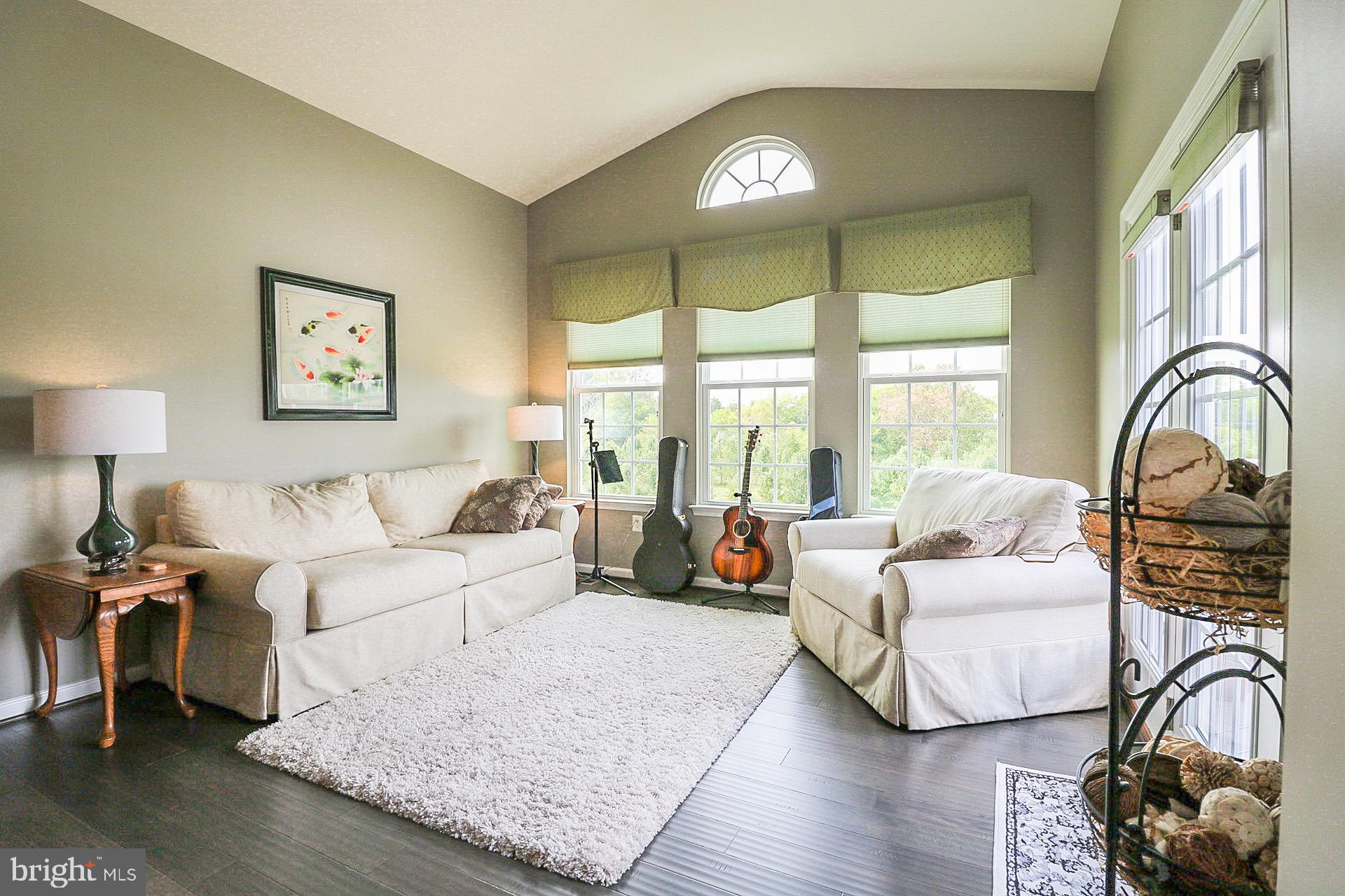 MINTBROOK - Residential