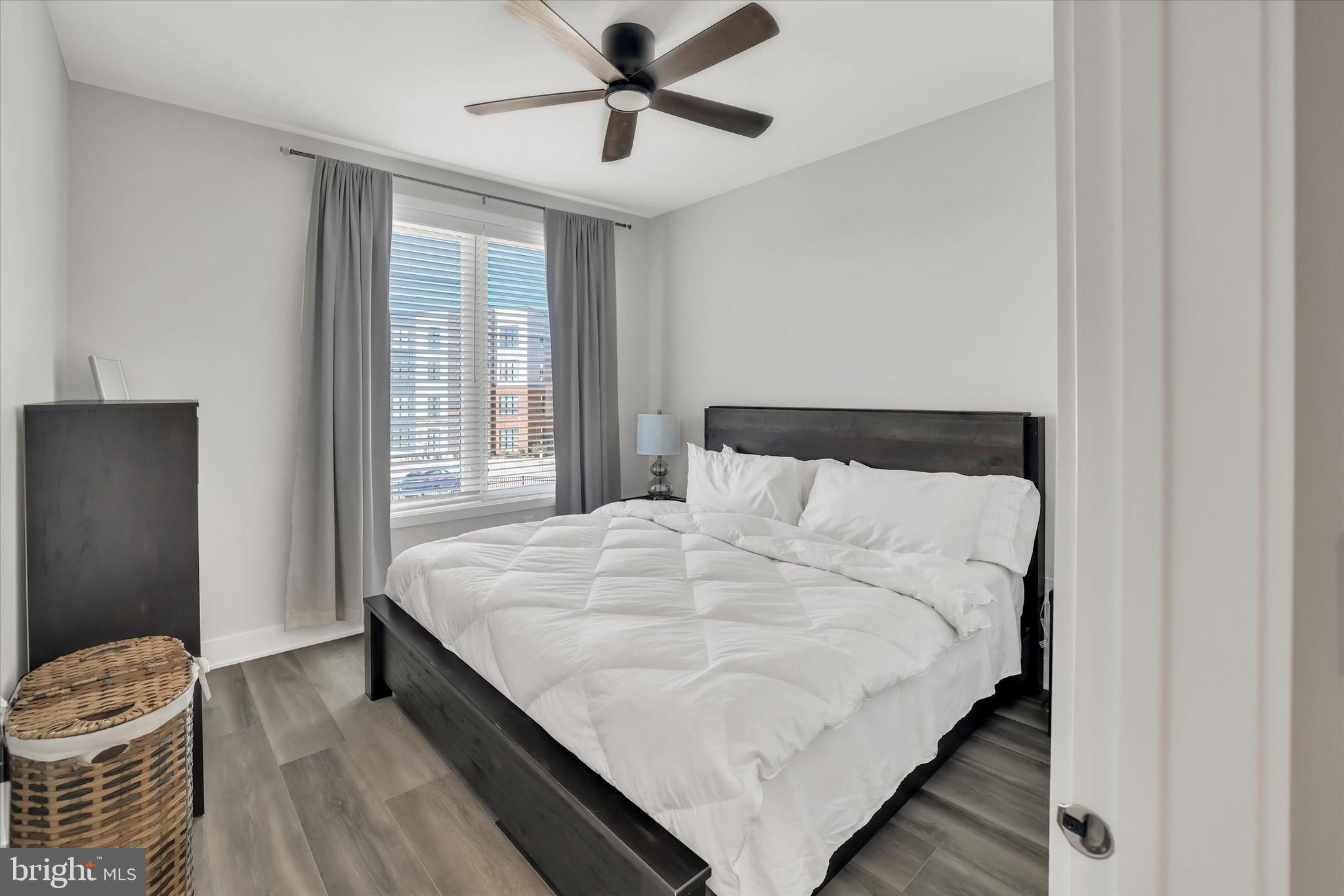 OVERLOOK AT TOWN CENTER - Residential