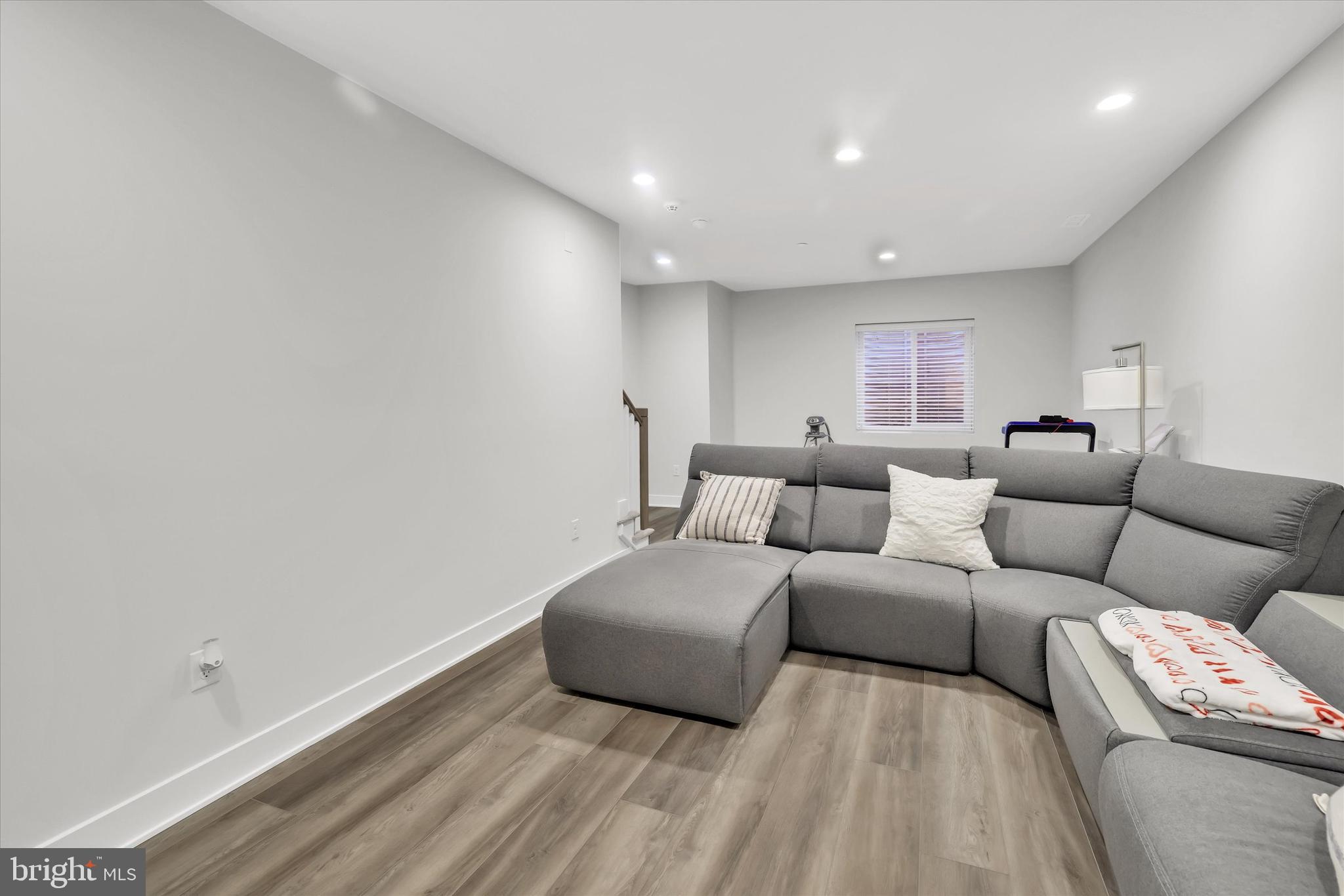 OVERLOOK AT TOWN CENTER - Residential