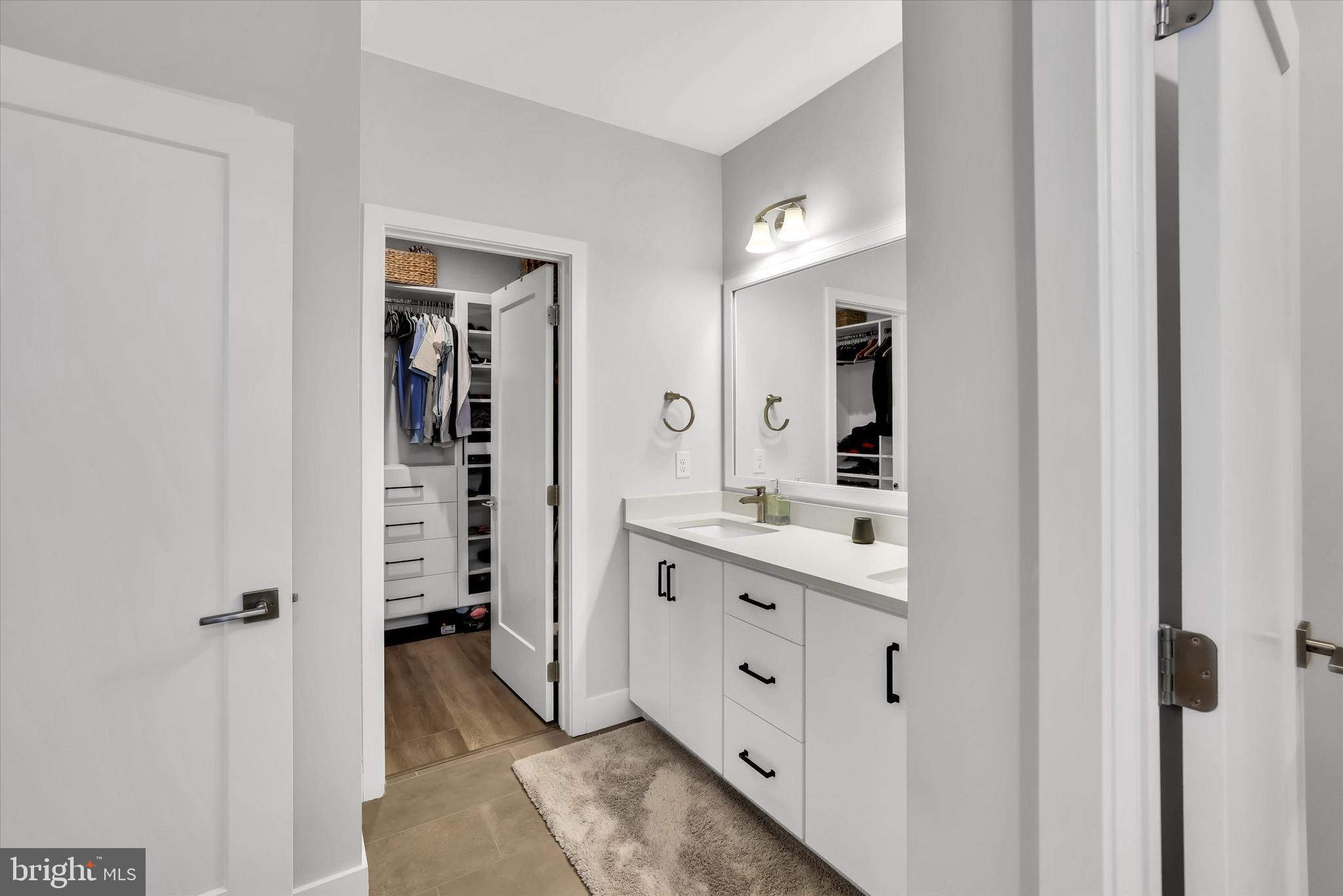 OVERLOOK AT TOWN CENTER - Residential