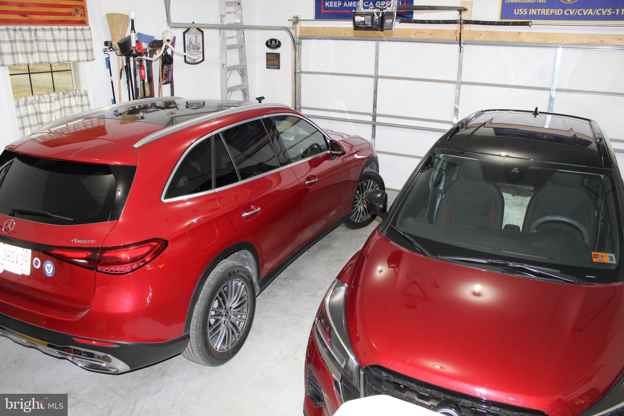 CREEKSIDE MANOR - Residential