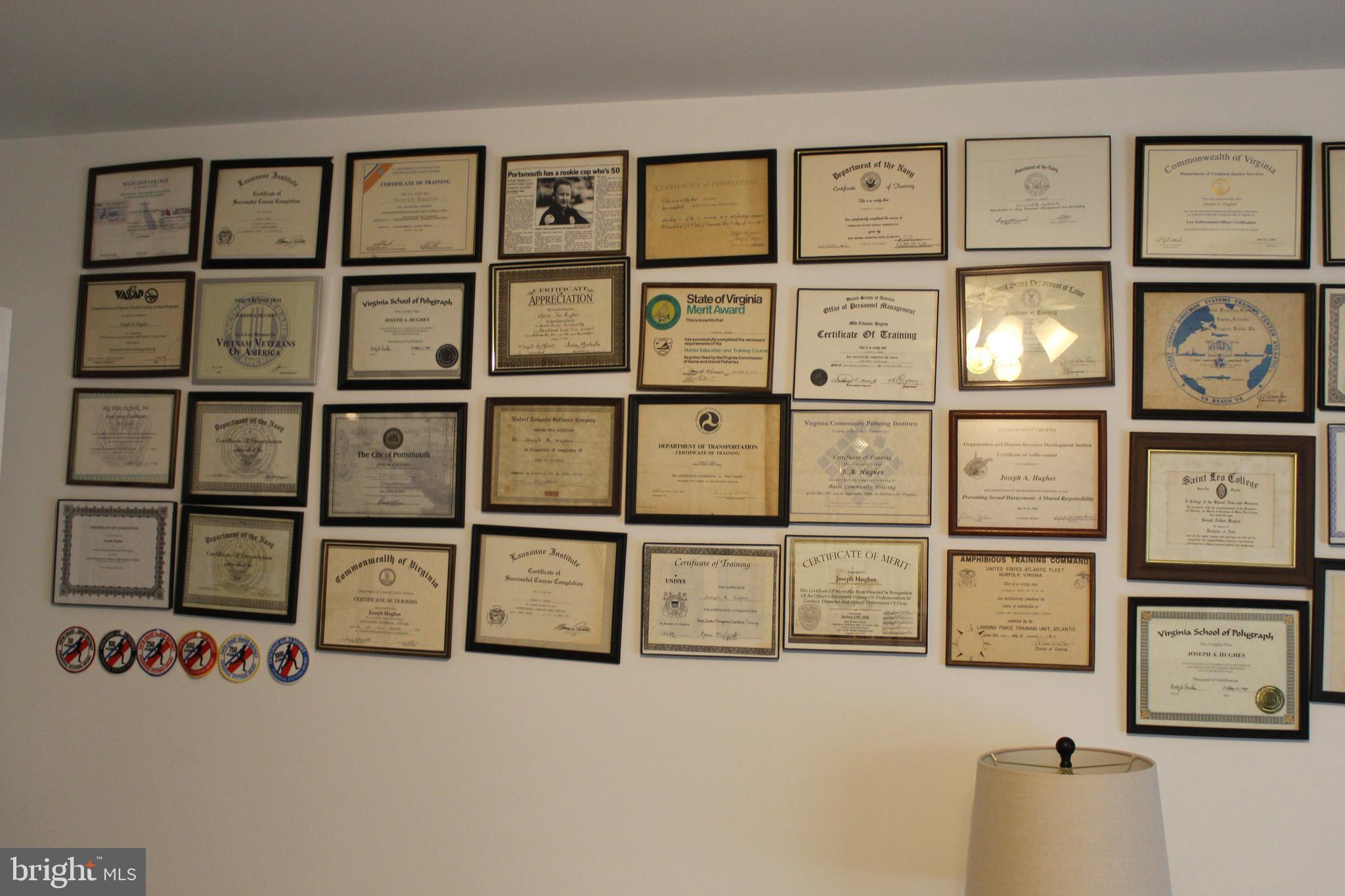 CREEKSIDE MANOR - Residential