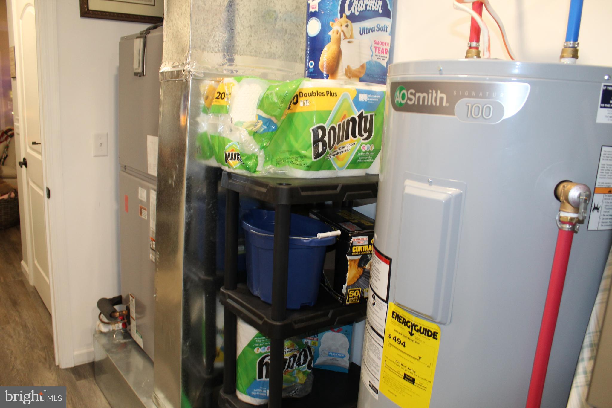 CREEKSIDE MANOR - Residential