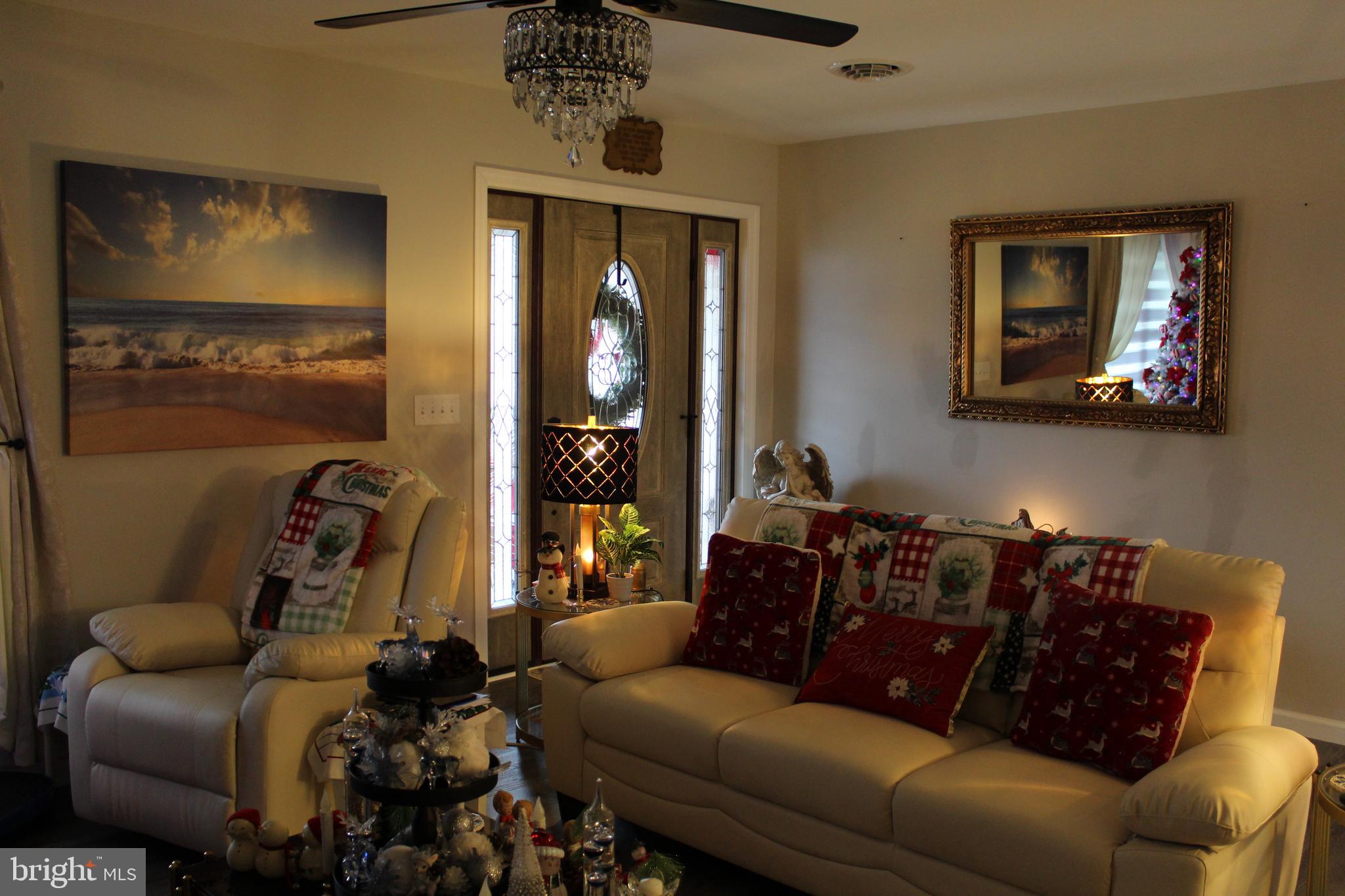 CREEKSIDE MANOR - Residential