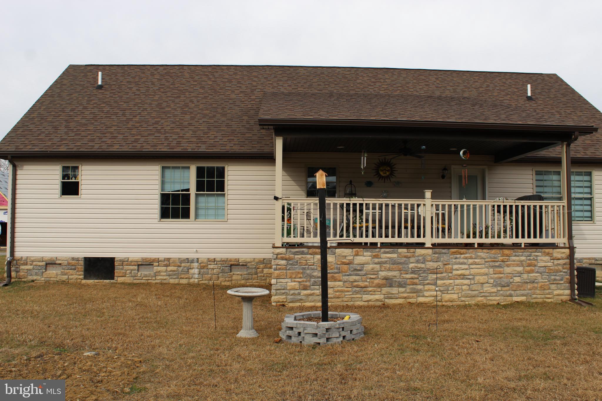 CREEKSIDE MANOR - Residential