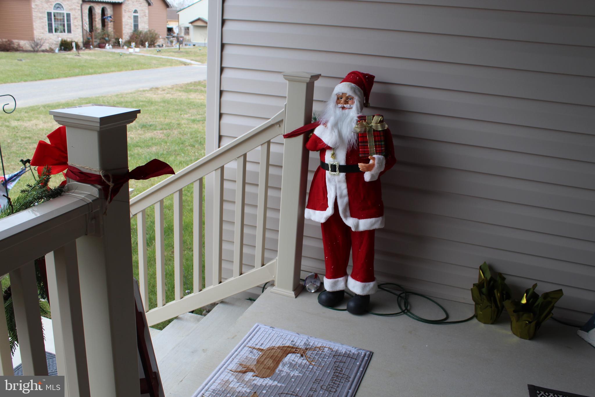 CREEKSIDE MANOR - Residential