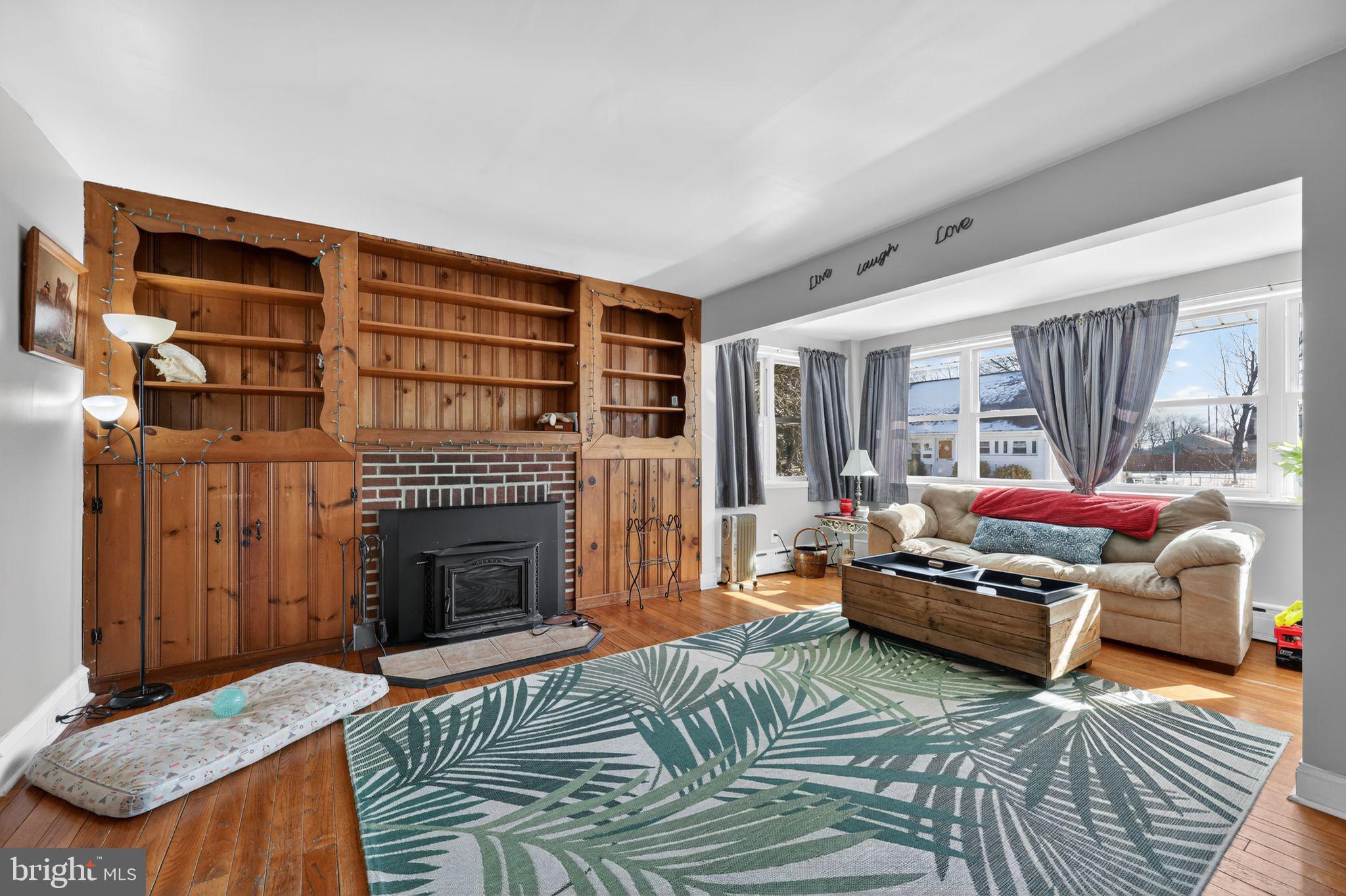 EDDINGTON GDNS - Residential