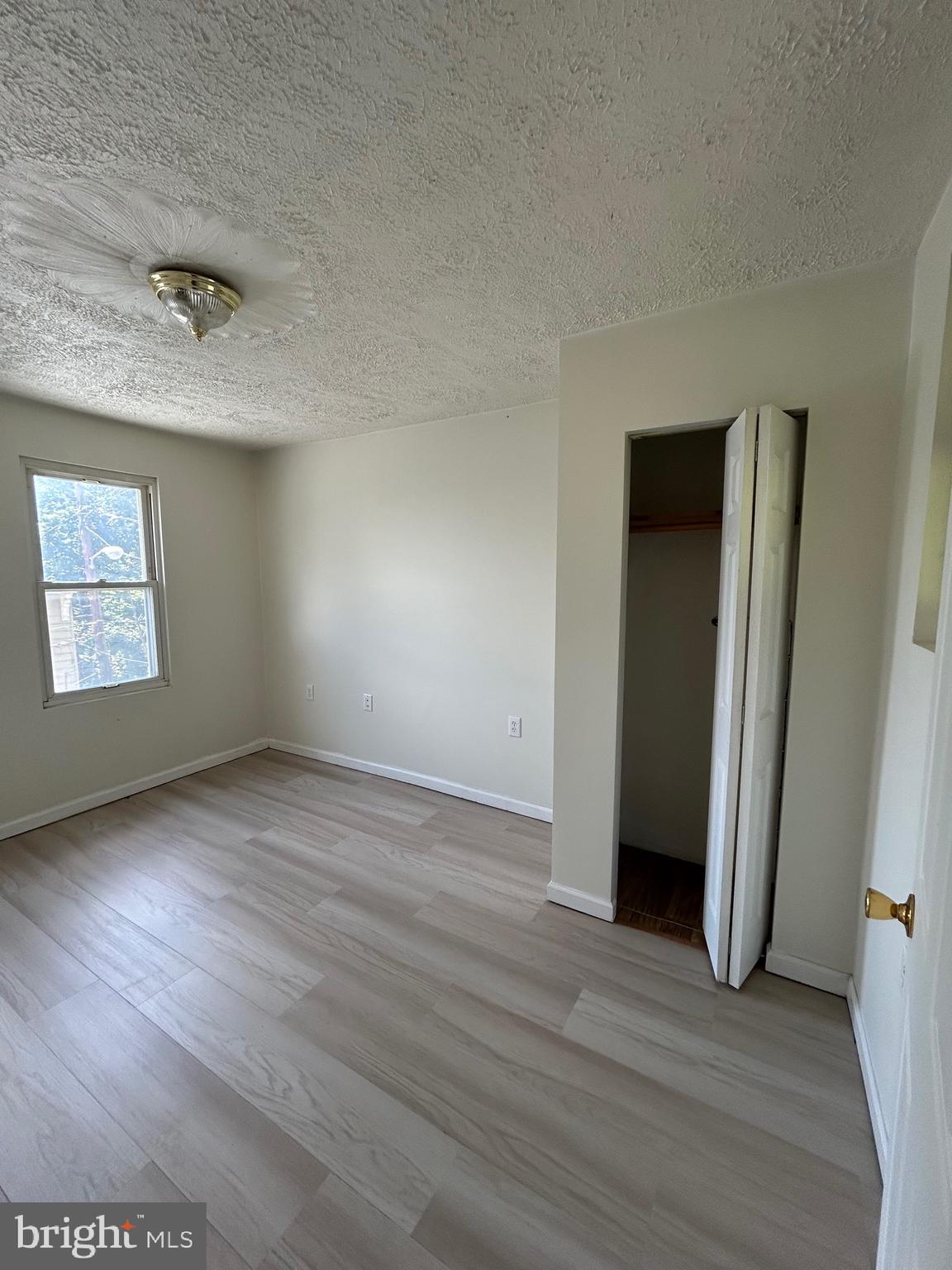 EAST SIDE - Residential