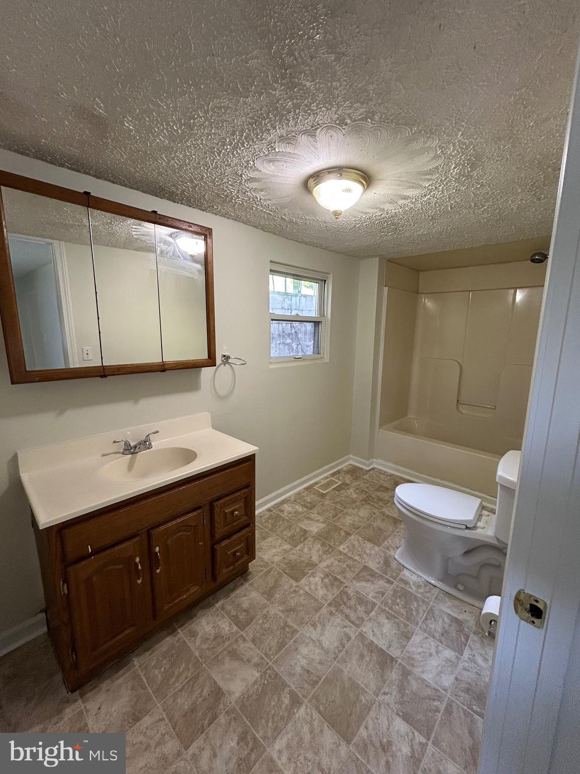 EAST SIDE - Residential