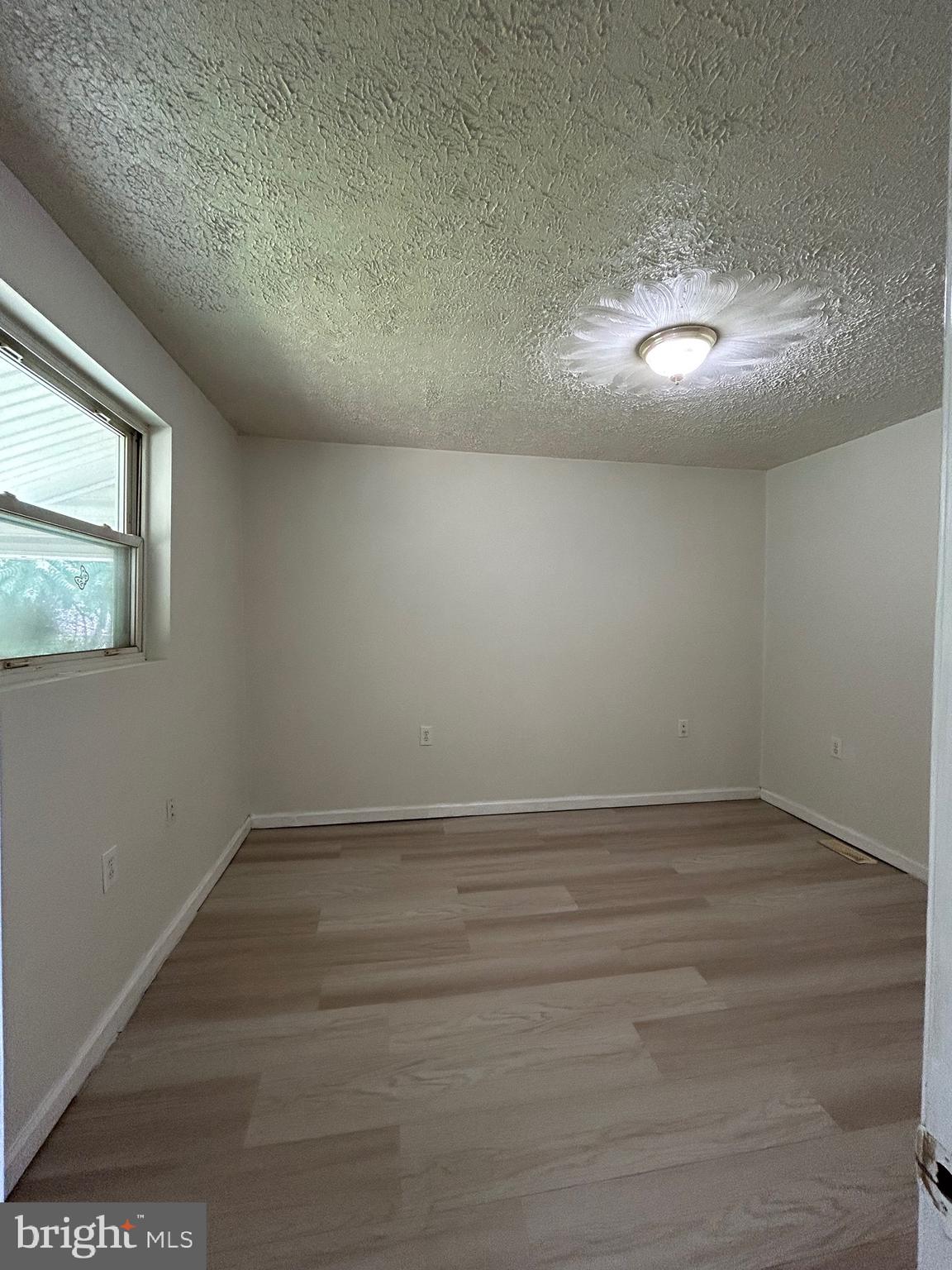 EAST SIDE - Residential