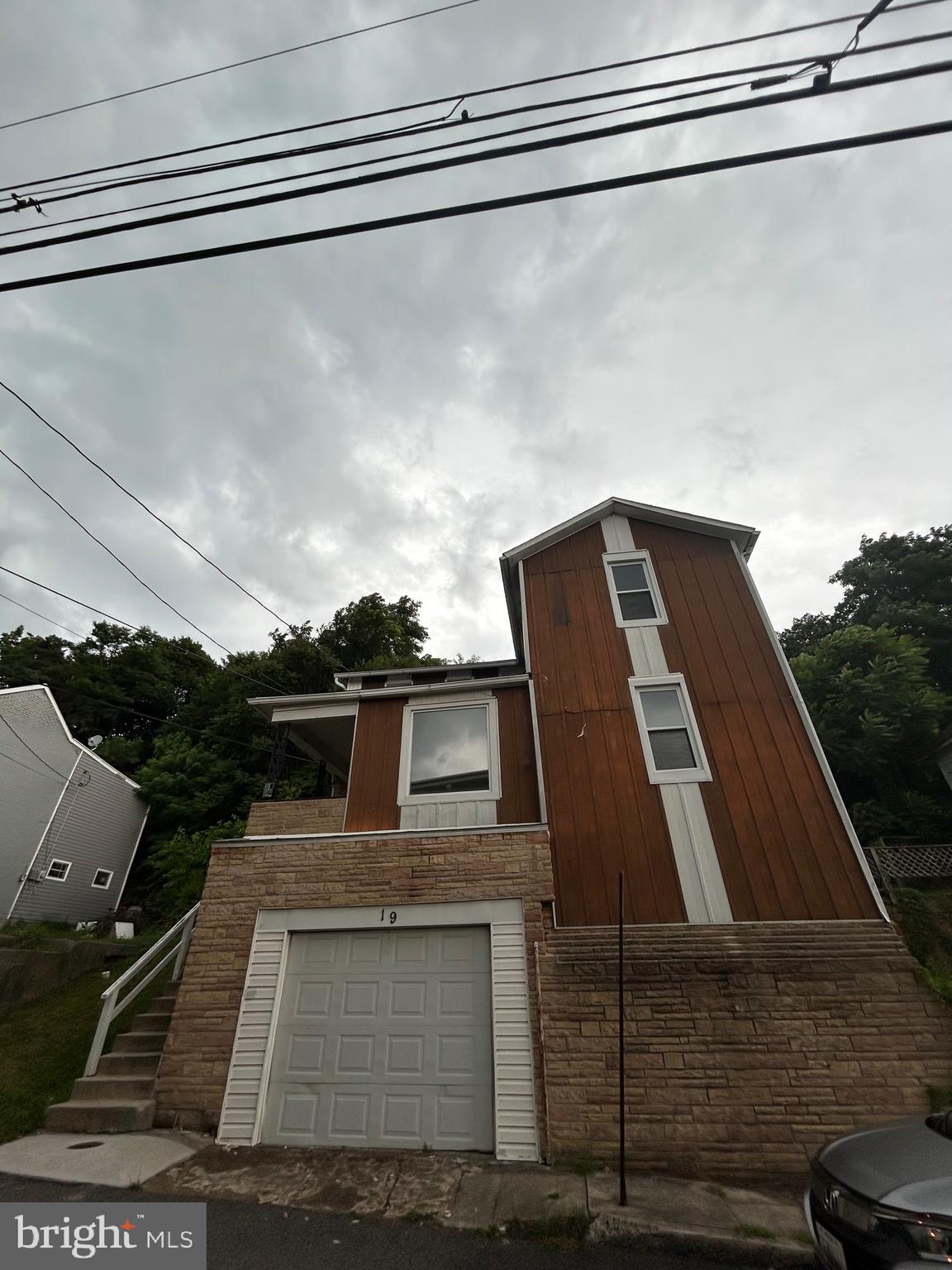 EAST SIDE - Residential