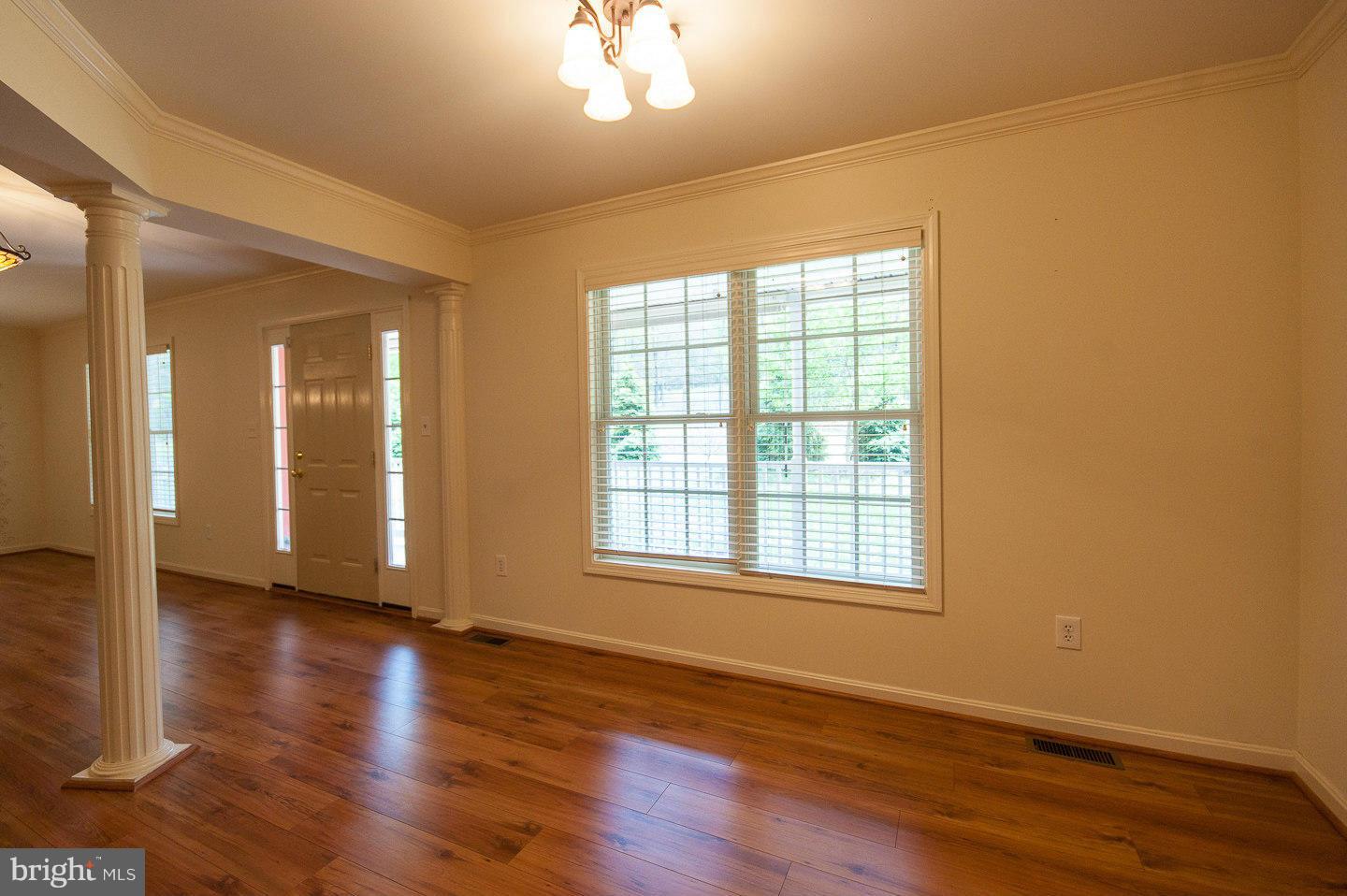 TALL PINES - Residential