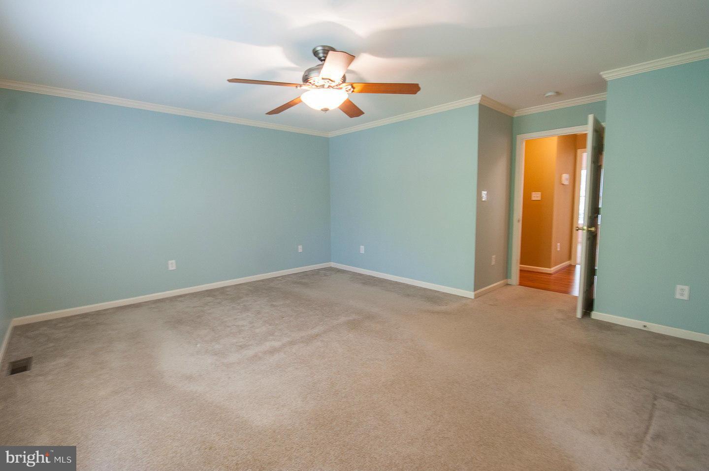 TALL PINES - Residential