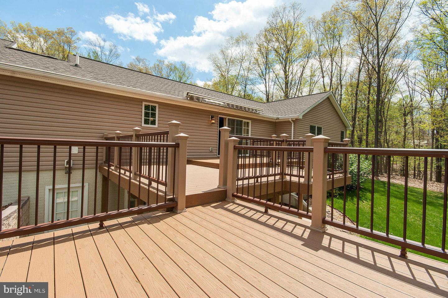 TALL PINES - Residential