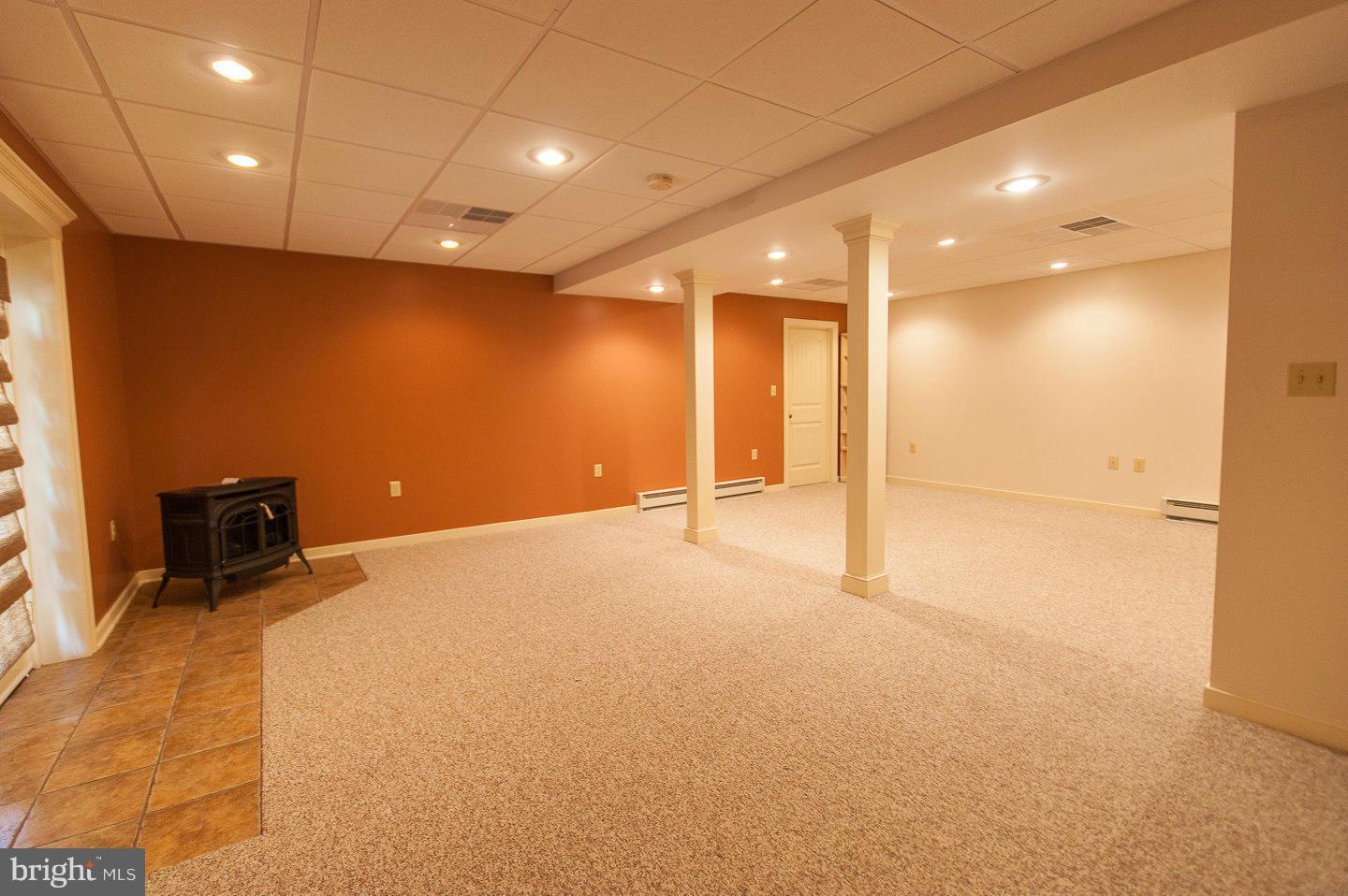 TALL PINES - Residential