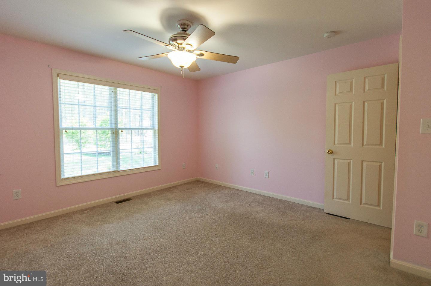 TALL PINES - Residential