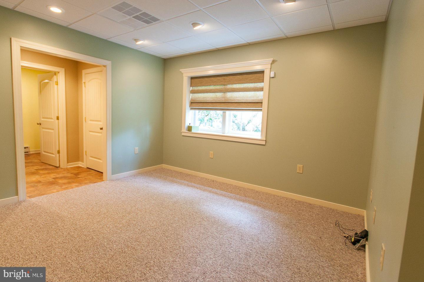 TALL PINES - Residential