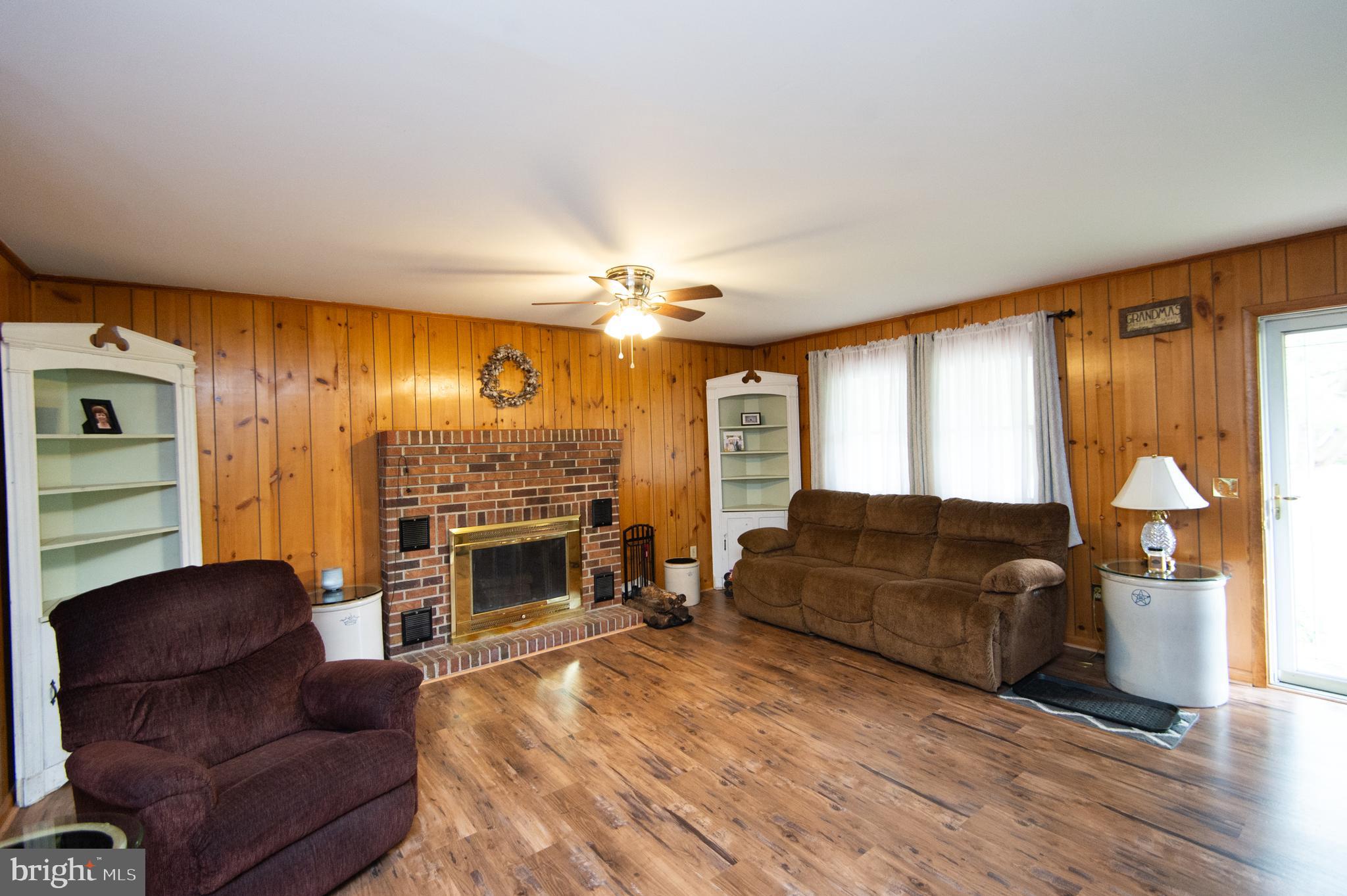 5802 PHYLLIS DRIVE