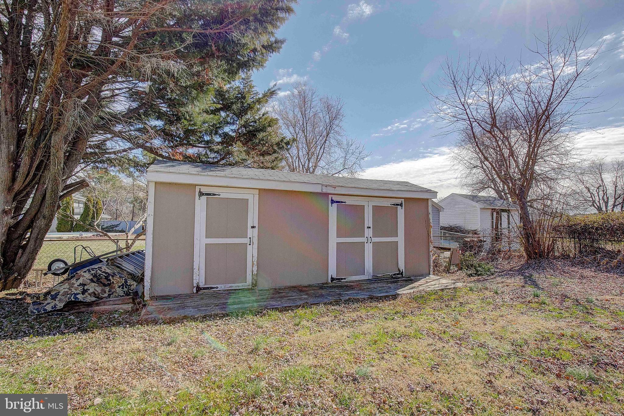 KENT ISLAND ESTATES - Residential