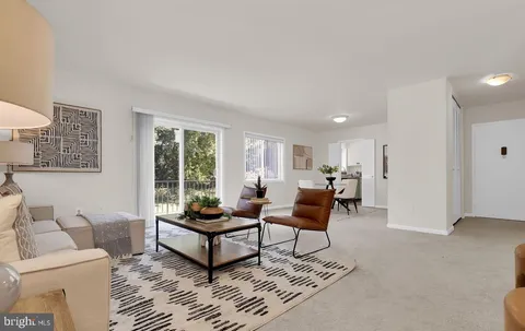 10661 Montrose Avenue, Bethesda, MD MLS: MDMC2214092