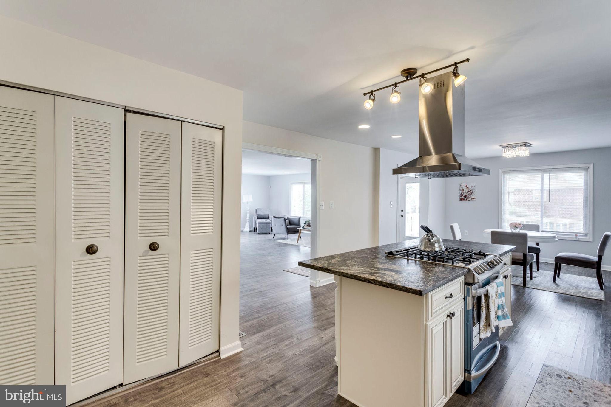 FORT WASHINGTON - Residential