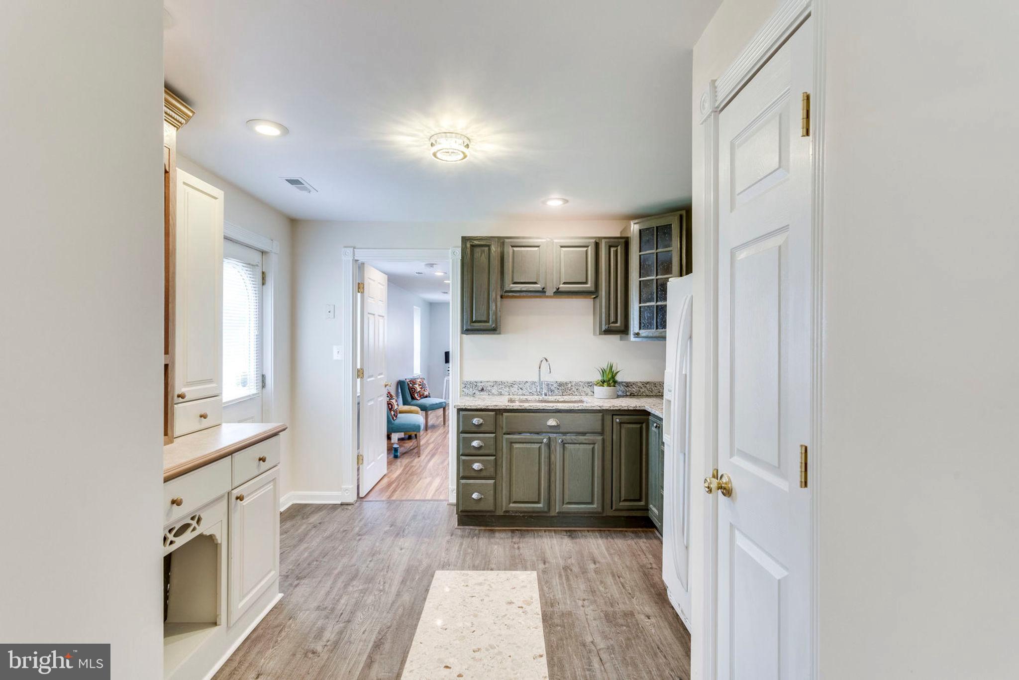 FORT WASHINGTON - Residential