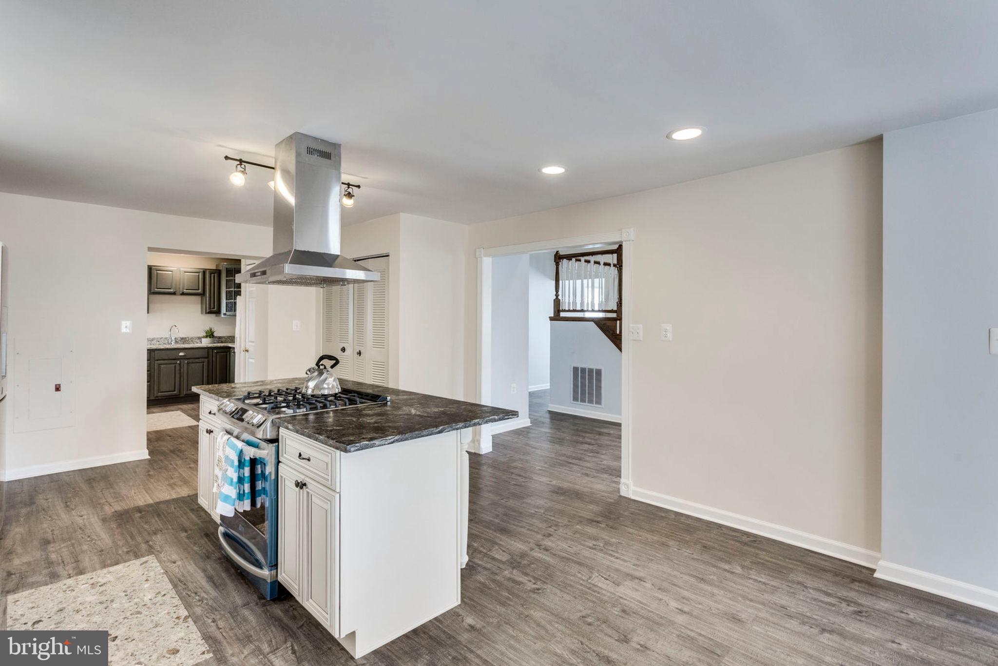 FORT WASHINGTON - Residential