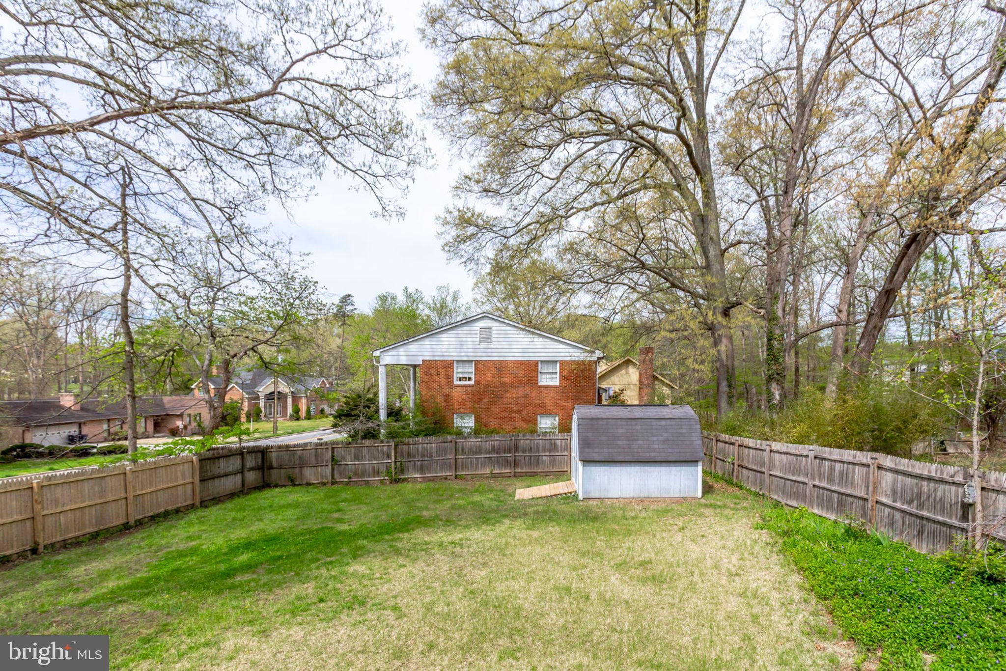 FORT WASHINGTON - Residential