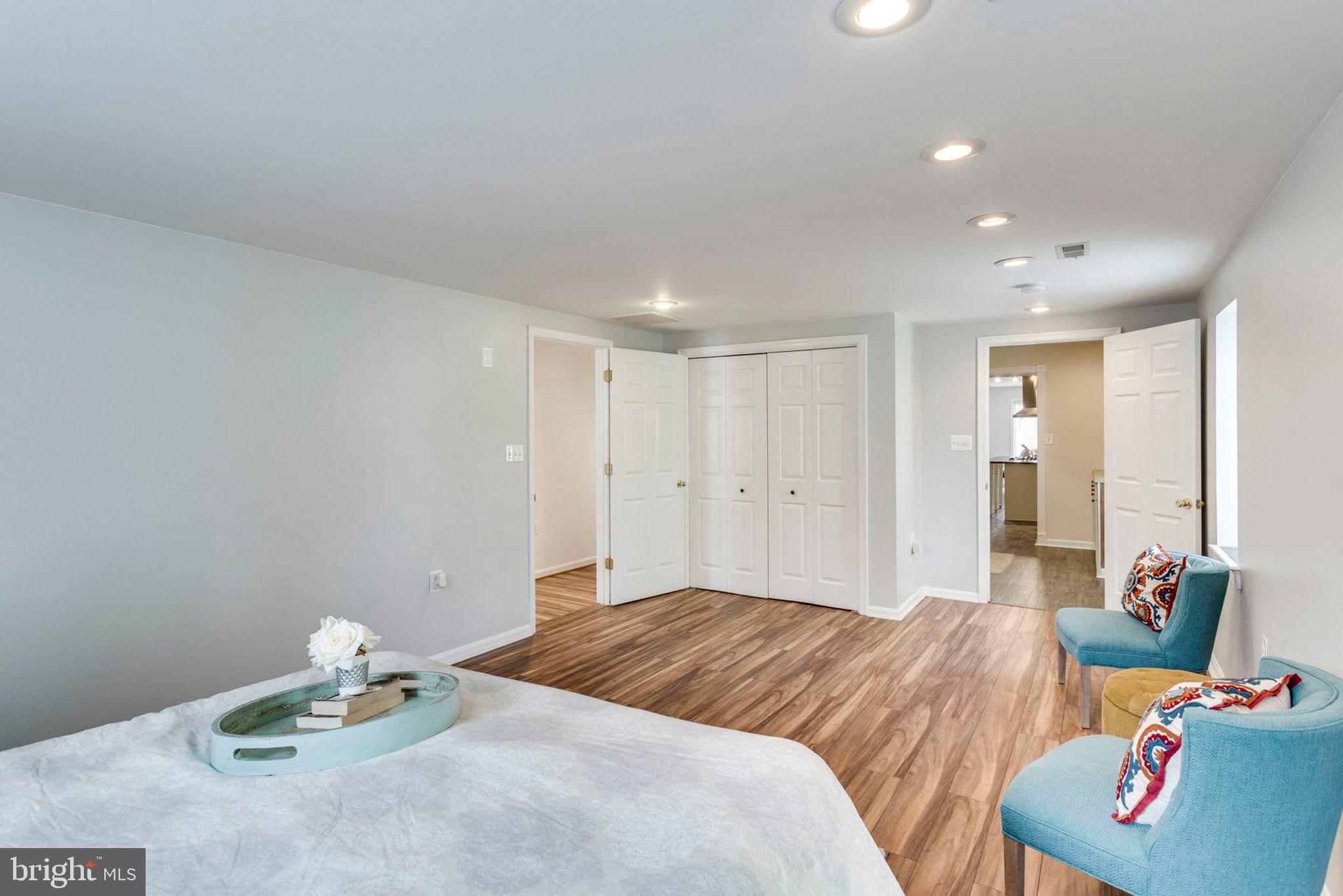 FORT WASHINGTON - Residential